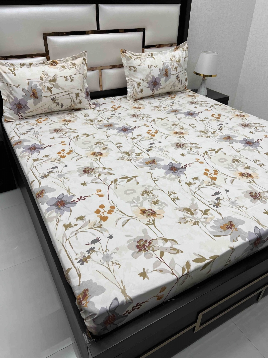 Pure Decor White & Brown Floral 250 TC Microfiber Queen Bedsheet with 2 Pillow Covers
Pure Decor White & Brown Floral 250 TC Microfiber Queen Bedsheet with 2 Pillow Covers