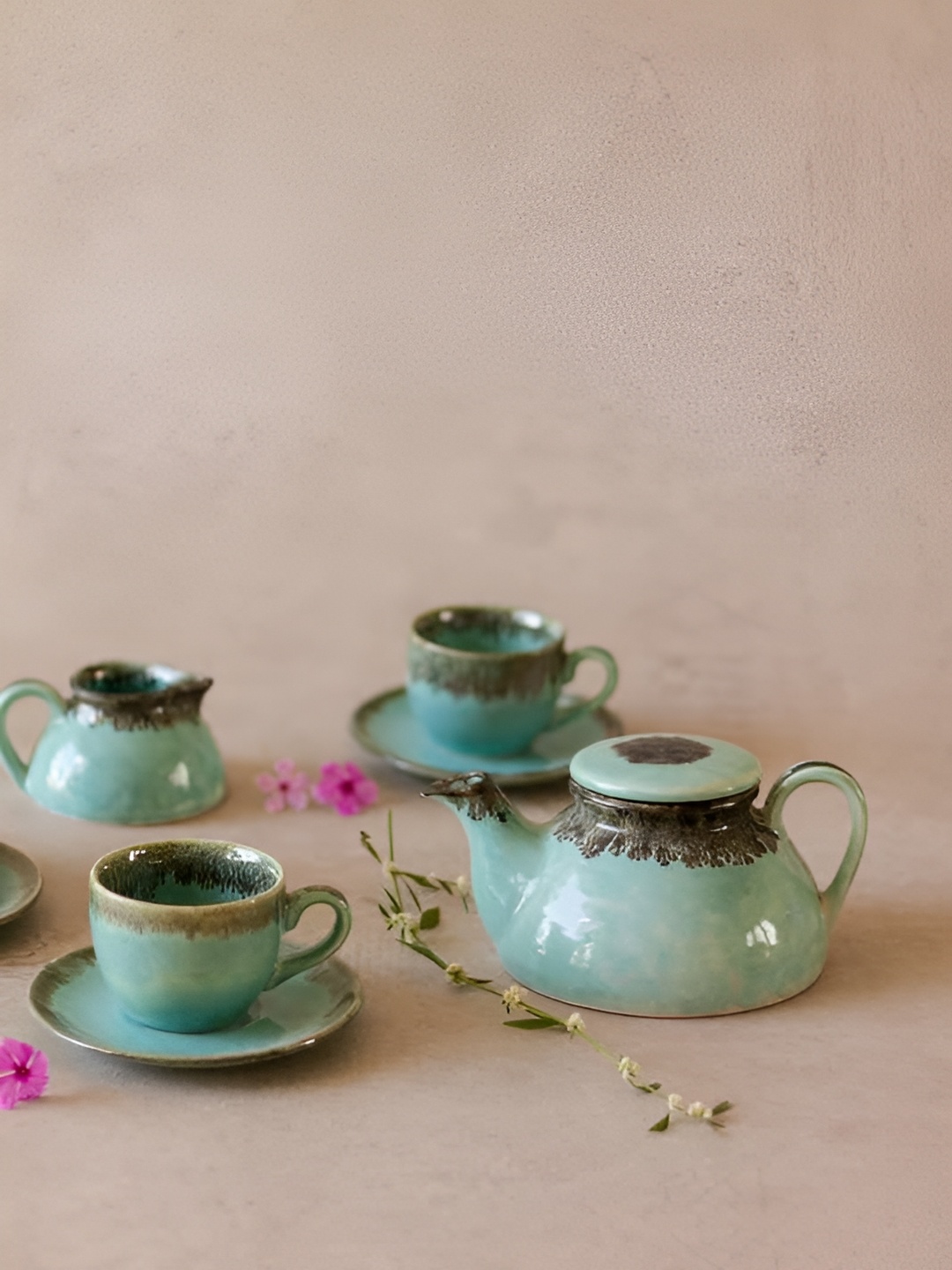 AMALAFIEE CERAMICS Turquoise Blue & Brown 15 Pieces Printed Ceramic Glossy Kettle Set
AMALAFIEE CERAMICS Turquoise Blue & Brown 15 Pieces Printed Ceramic Glossy Kettle Set