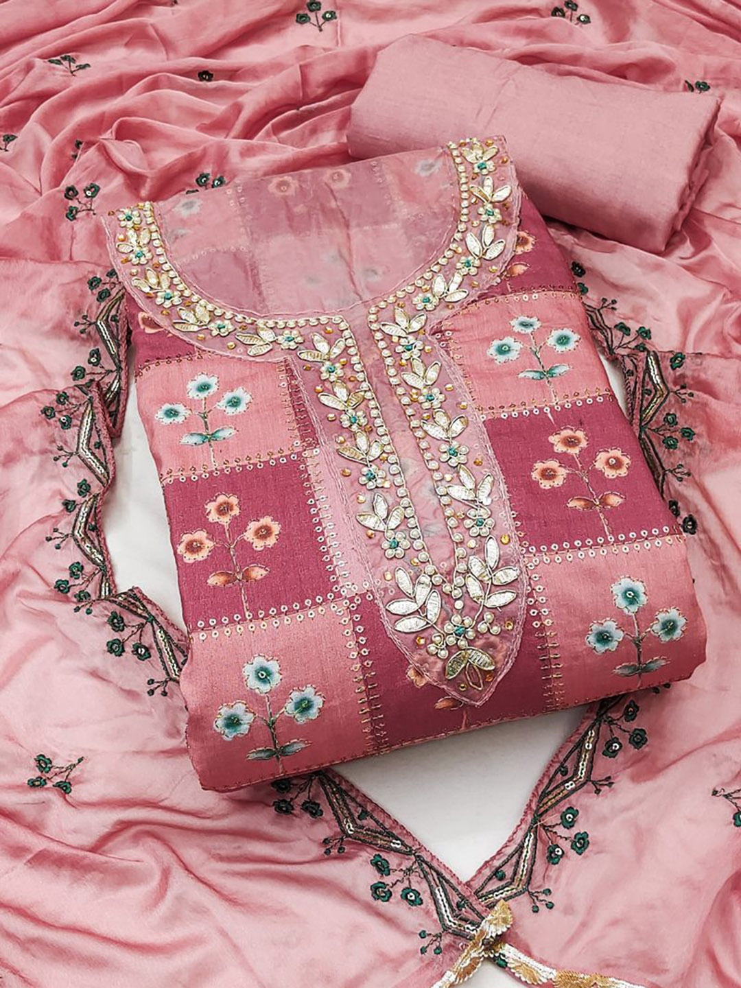ASISA Ethnic Motifs Embroidered Beads and Stones Pure Cotton Unstitched Dress Material, Rose
ASISA Ethnic Motifs Embroidered Beads and Stones Pure Cotton Unstitched Dress Material, Rose