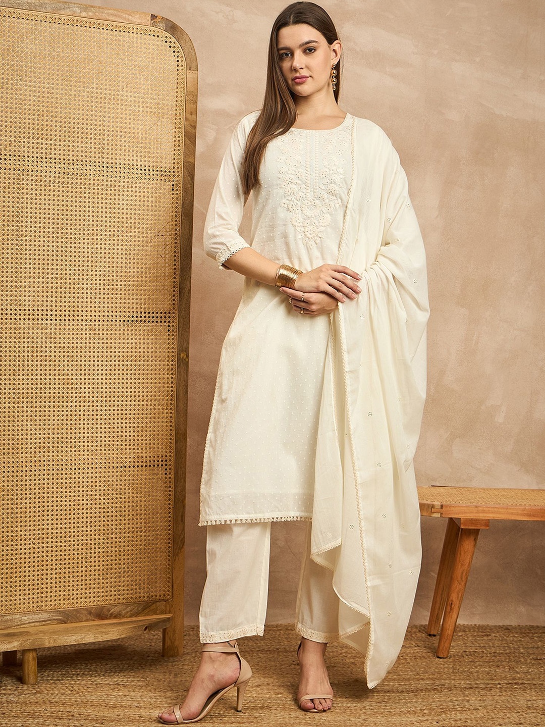 all about you Self Design Chikankari Pure Cotton Straight Kurta with Trousers & Dupatta, White
all about you Self Design Chikankari Pure Cotton Straight Kurta with Trousers & Dupatta, White