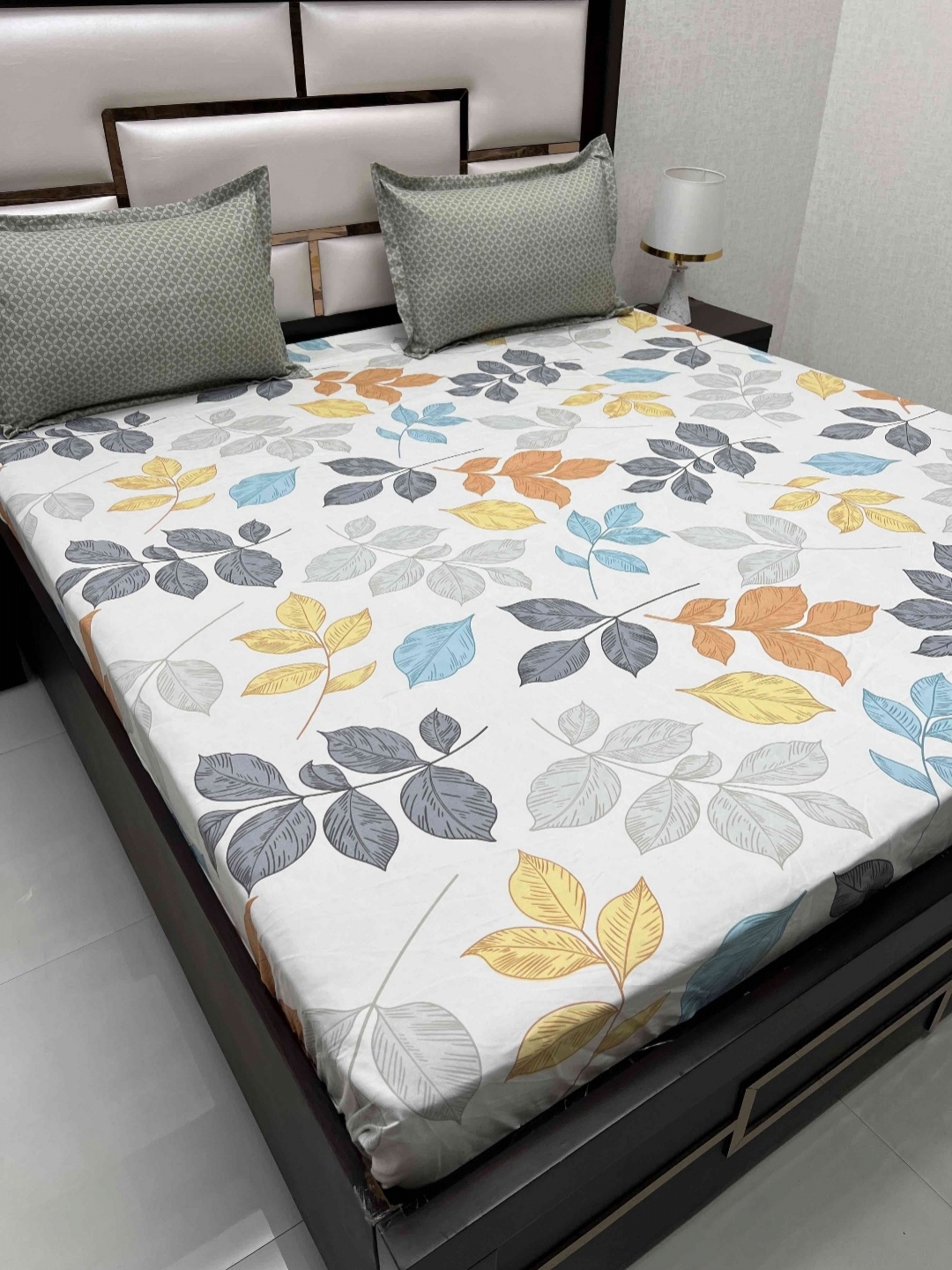 Pure Decor Manor White & Grey Floral Printed Fitted 260 TC King Bedsheet & 2 Pillow Covers
Pure Decor Manor White & Grey Floral Printed Fitted 260 TC King Bedsheet & 2 Pillow Covers