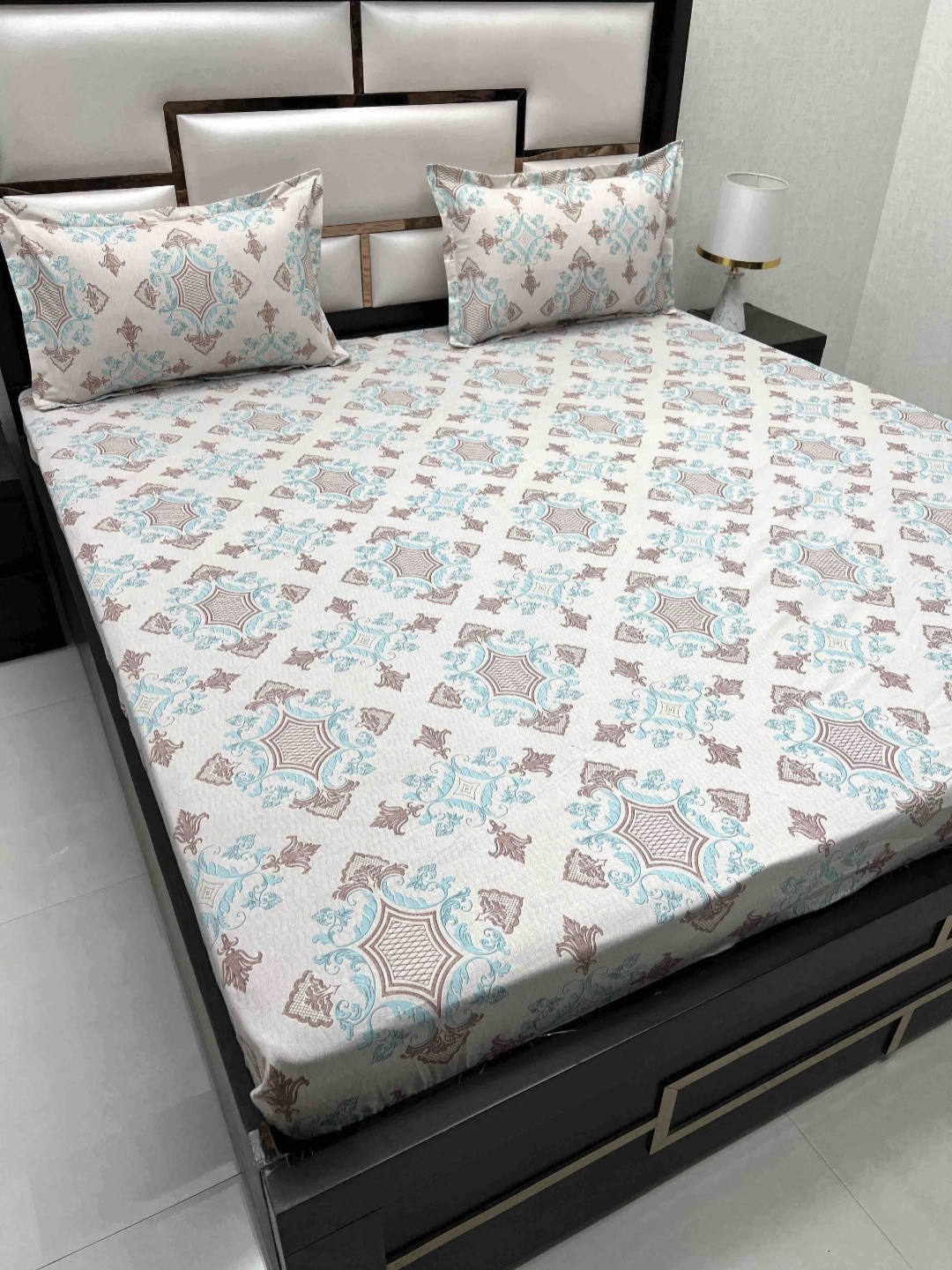 Pure Decor Grey & Brown Ethnic Motifs Cotton 250 TC King Bedsheet with 2 Pillow Covers
Pure Decor Grey & Brown Ethnic Motifs Cotton 250 TC King Bedsheet with 2 Pillow Covers