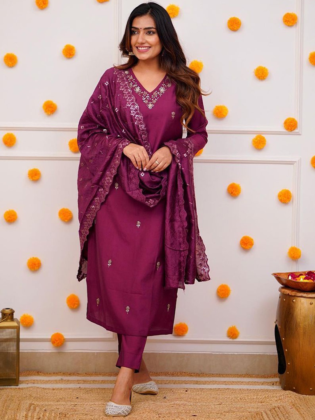 KALINI Floral Embroidered V-Neck Sequinned Straight Kurta With Trousers & Dupatta, Purple
KALINI Floral Embroidered V-Neck Sequinned Straight Kurta With Trousers & Dupatta, Purple