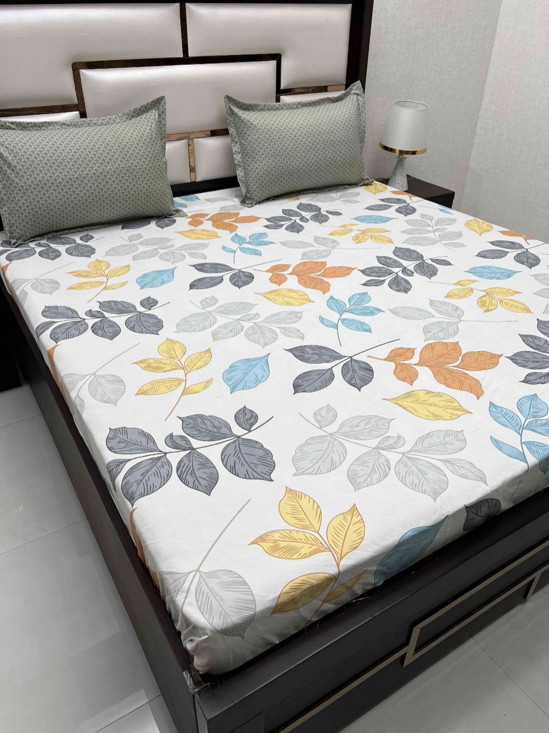 Pure Decor Manor White Floral Printed Microfiber 240 TC King Bedsheet & 2 Pillow Covers
Pure Decor Manor White Floral Printed Microfiber 240 TC King Bedsheet & 2 Pillow Covers