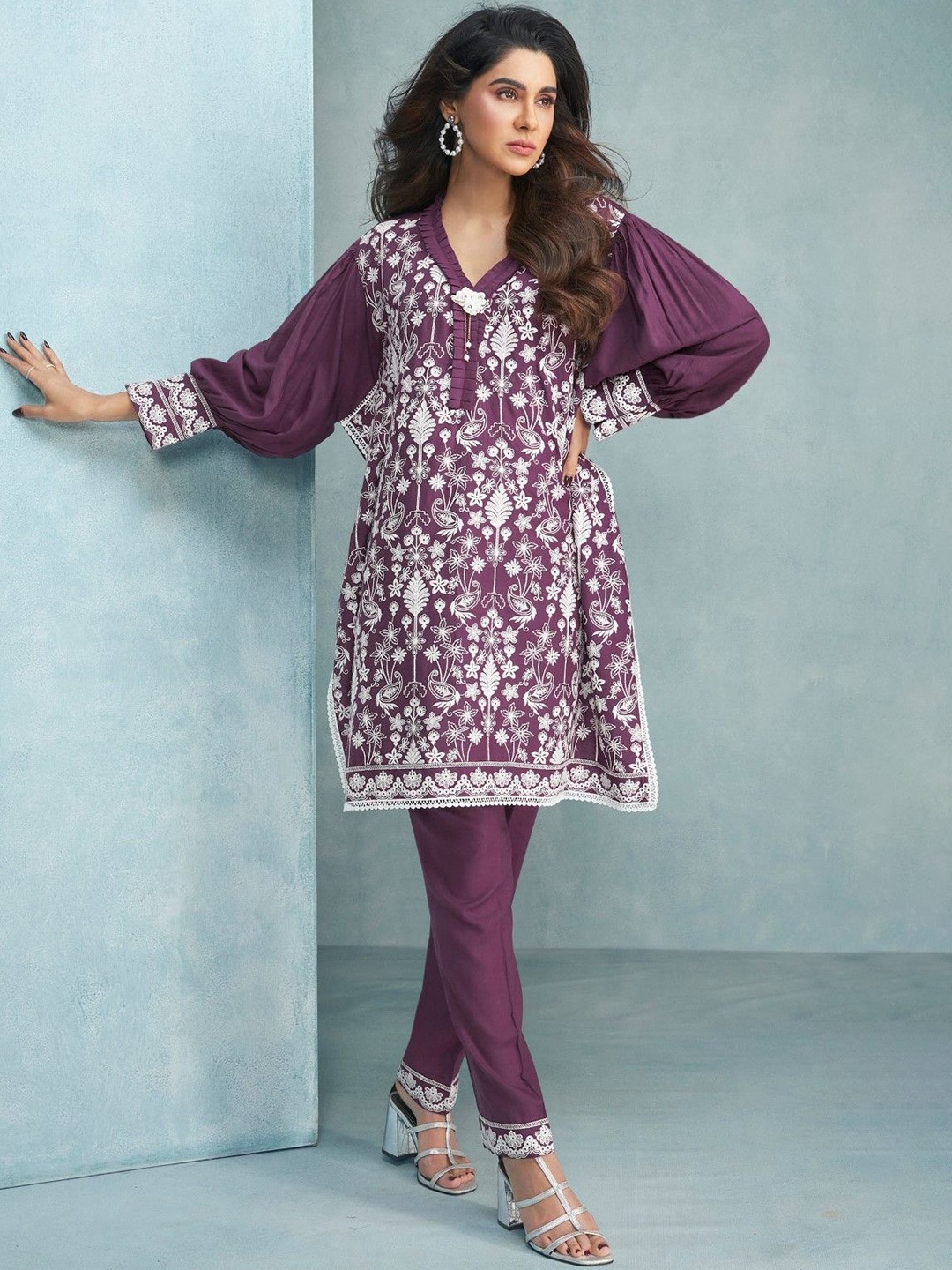 AUTUMN LANE Ethnic Motifs Embroidered Regular Pure Cotton Co-Ords Set, Purple
AUTUMN LANE Ethnic Motifs Embroidered Regular Pure Cotton Co-Ords Set, Purple