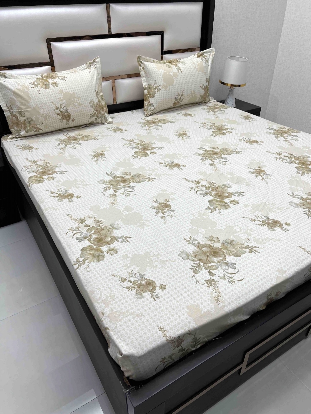 Pure Decor Ruby Brown Floral Pure Cotton Fitted 400 TC King Bedsheet with 2 Pillow Covers
Pure Decor Ruby Brown Floral Pure Cotton Fitted 400 TC King Bedsheet with 2 Pillow Covers