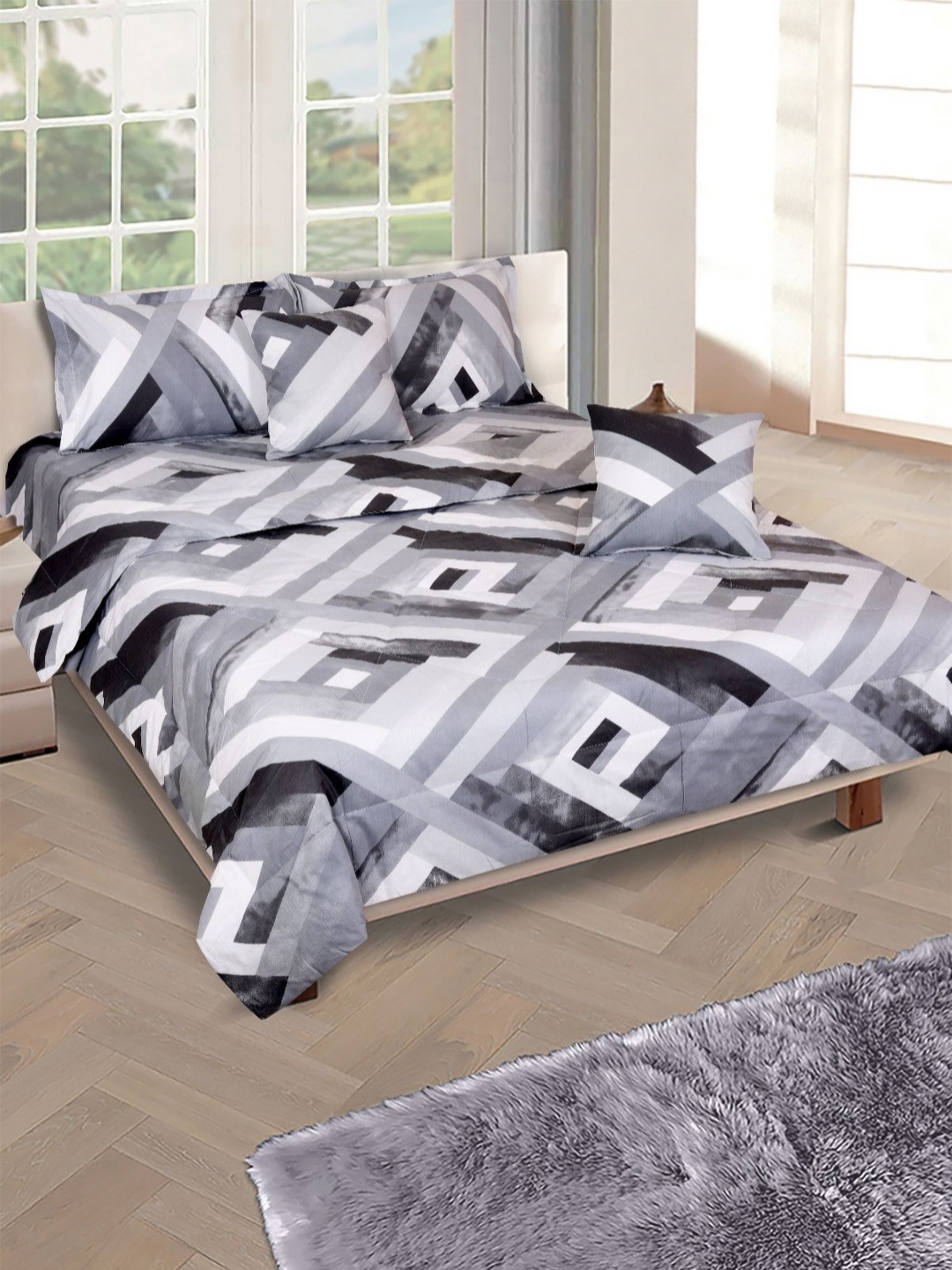 ROMEE Silver-Toned & Grey 6 Pieces Geometric Cotton Double Queen Superfine Bedding Set
ROMEE Silver-Toned & Grey 6 Pieces Geometric Cotton Double Queen Superfine Bedding Set
