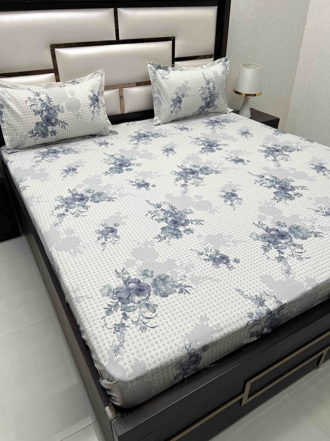 Pure Decor Blue Printed 380 TC Pure Cotton Fitted Super King Bedsheet & 2 Pillow Covers
Pure Decor Blue Printed 380 TC Pure Cotton Fitted Super King Bedsheet & 2 Pillow Covers