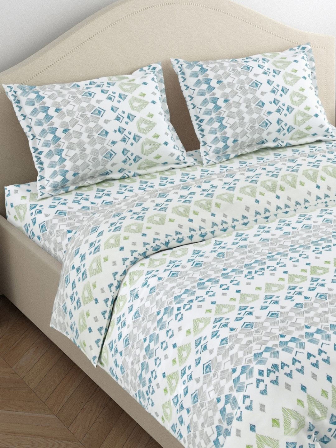 haus & kinder White & Blue Printed 186 TC Pure Cotton King Bedsheet With 2 Pillow Covers
haus & kinder White & Blue Printed 186 TC Pure Cotton King Bedsheet With 2 Pillow Covers