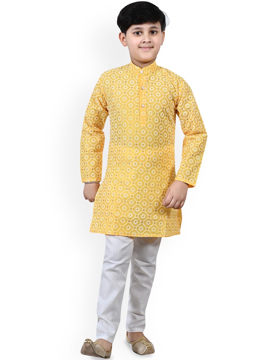 Arshia Fashions Boys Geometric Embroidered Regular Thread Work Straight Kurta with Pyjamas, Yellow
Arshia Fashions Boys Geometric Embroidered Regular Thread Work Straight Kurta with Pyjamas, Yellow