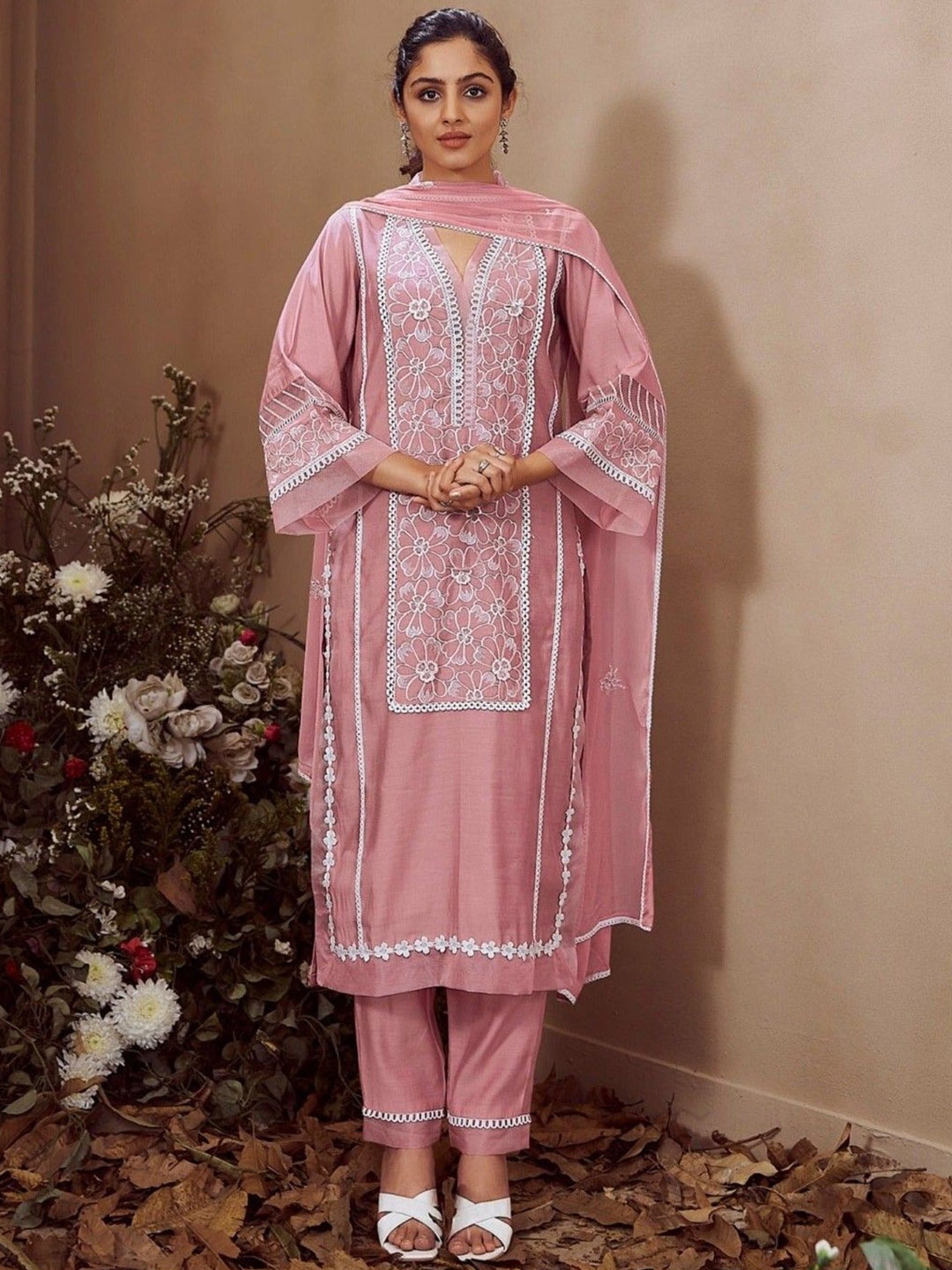 AUTUMN LANE Embroidered Pakistani Style Thread Work Kurta with Trousers & Dupatta, Pink
AUTUMN LANE Embroidered Pakistani Style Thread Work Kurta with Trousers & Dupatta, Pink