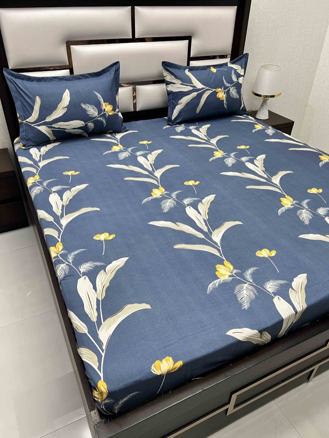 Pure Decor Amulya Blue Floral Printed Microfiber 330 TC Queen Bedsheet & 2 Pillow Covers
Pure Decor Amulya Blue Floral Printed Microfiber 330 TC Queen Bedsheet & 2 Pillow Covers