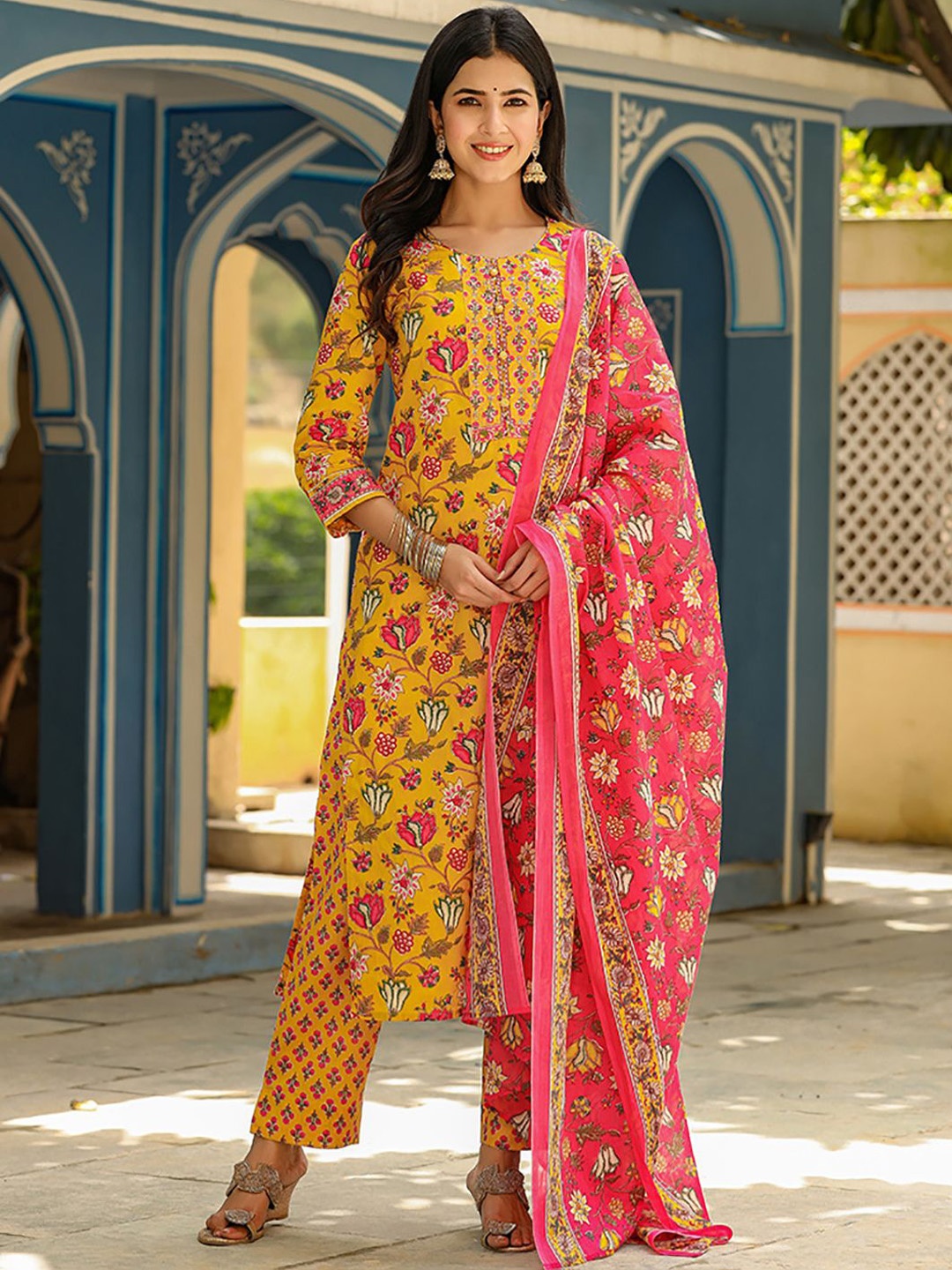 KALINI Floral Printed Round Neck Straight Kurta With Trousers & Dupatta, Yellow
KALINI Floral Printed Round Neck Straight Kurta With Trousers & Dupatta, Yellow