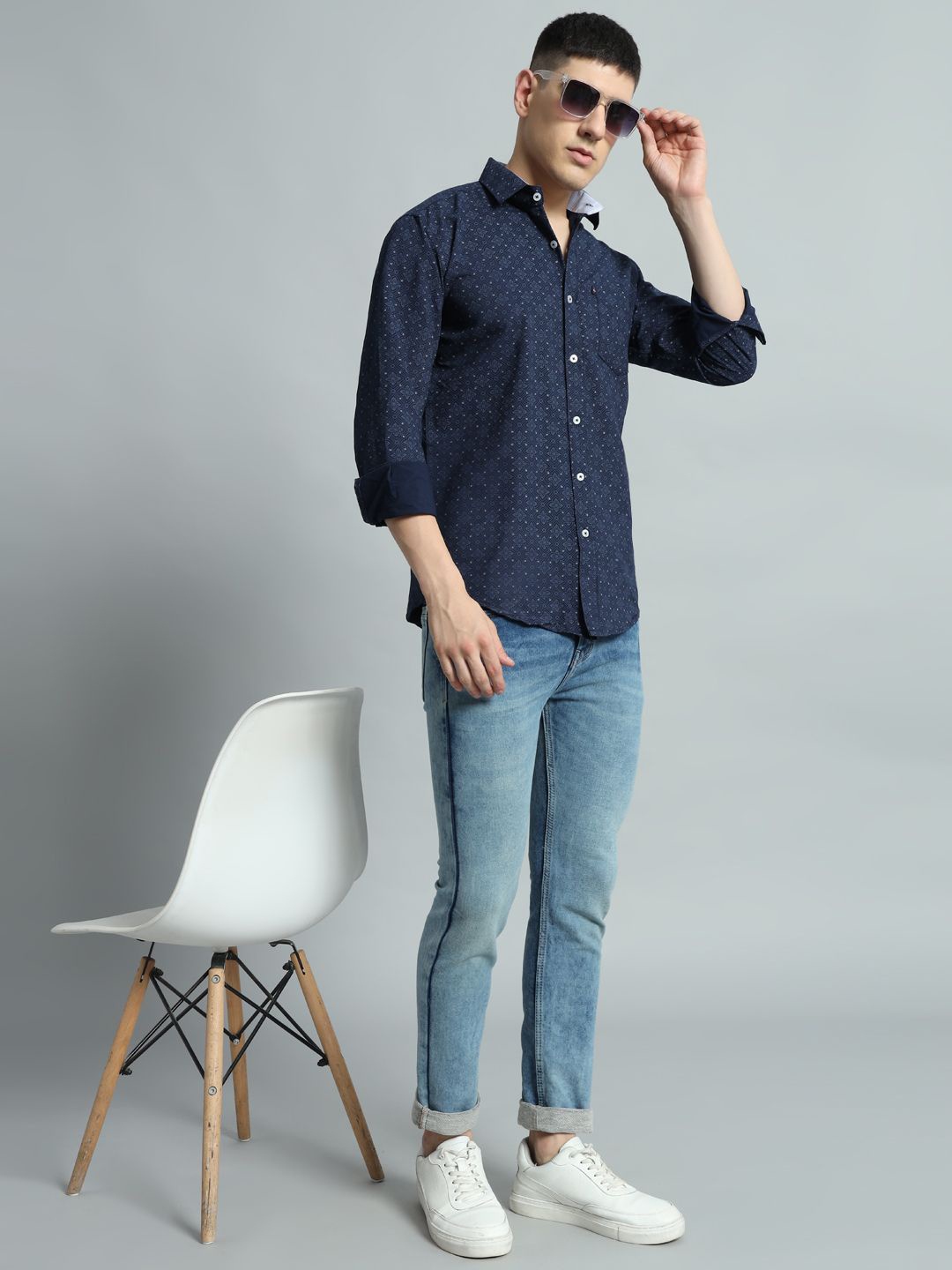 WILD WEST Men Straight Spread Collar Ethnic Motifs Printed Cotton Casual Shirt, Navy blue
WILD WEST Men Straight Spread Collar Ethnic Motifs Printed Cotton Casual Shirt, Navy blue