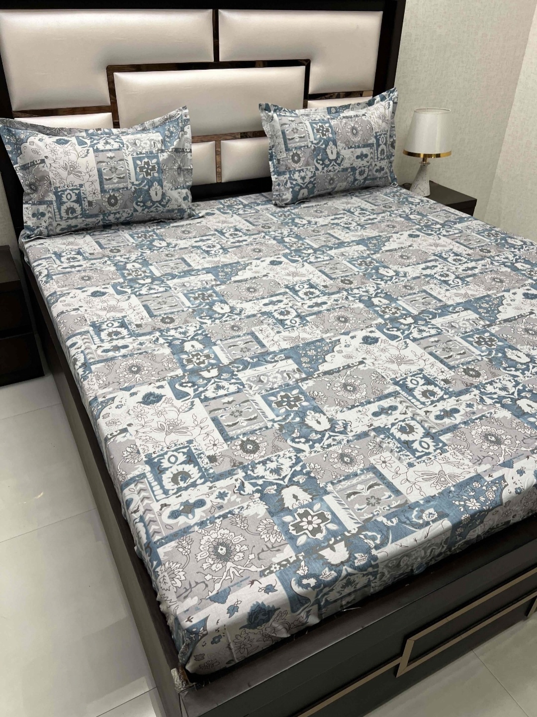 Pure Decor Royal Velar Blue Floral 330 TC Pure Cotton King Bedsheet & 2 Pillow Covers
Pure Decor Royal Velar Blue Floral 330 TC Pure Cotton King Bedsheet & 2 Pillow Covers