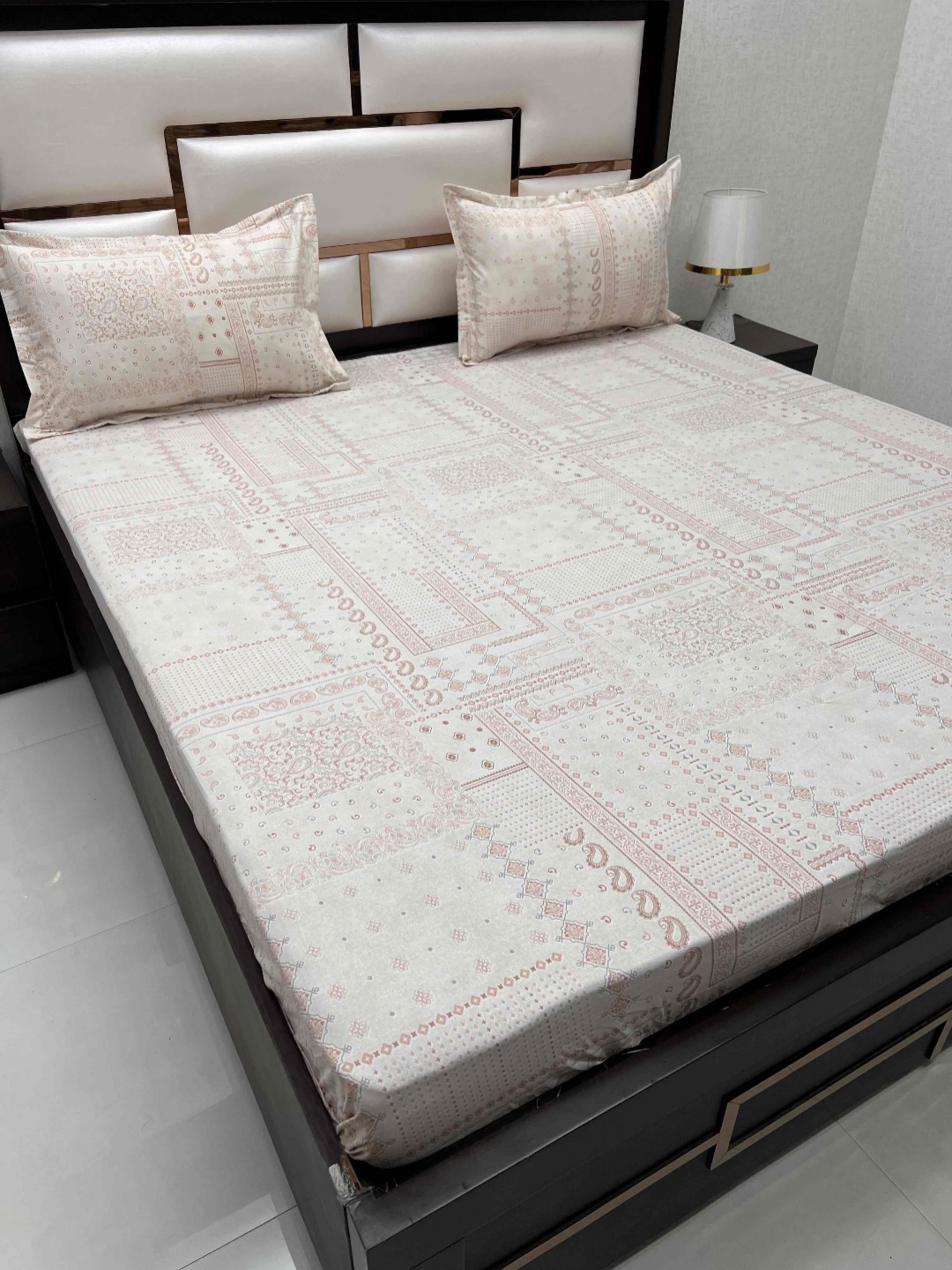 Pure Decor Peach Colored Ethnic Motifs Pure Cotton 350 TC King Bedsheet & 2 Pillow Covers
Pure Decor Peach Colored Ethnic Motifs Pure Cotton 350 TC King Bedsheet & 2 Pillow Covers