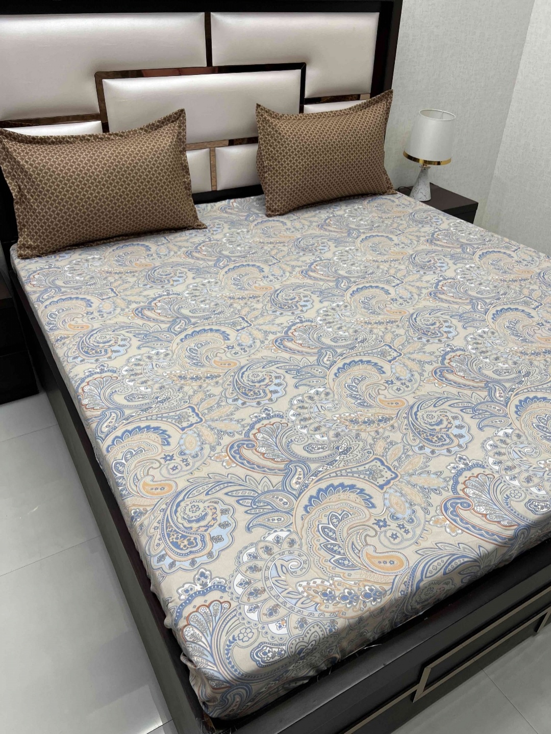 Pure Decor manor Brown Ethnic Motifs Microfiber 210 TC King Bedsheet with 2 Pillow Covers
Pure Decor manor Brown Ethnic Motifs Microfiber 210 TC King Bedsheet with 2 Pillow Covers