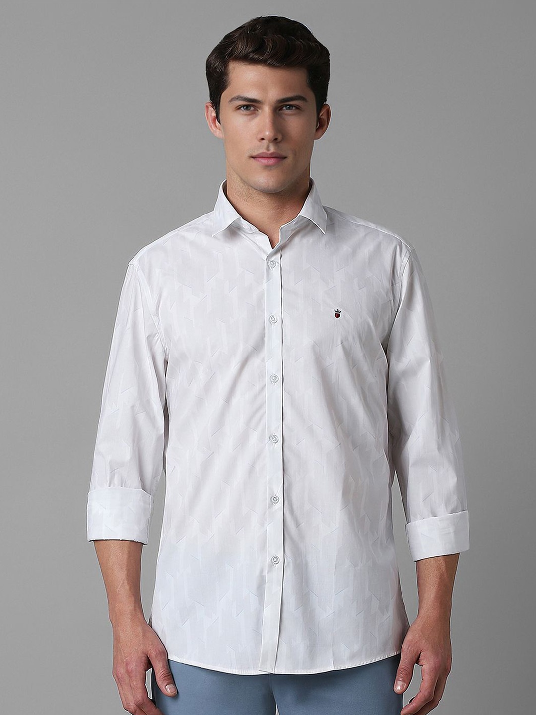 Louis Philippe Sport Men Spread Collar Geometric Printed Cotton Slim Fit Casual Shirt, White
Louis Philippe Sport Men Spread Collar Geometric Printed Cotton Slim Fit Casual Shirt, White