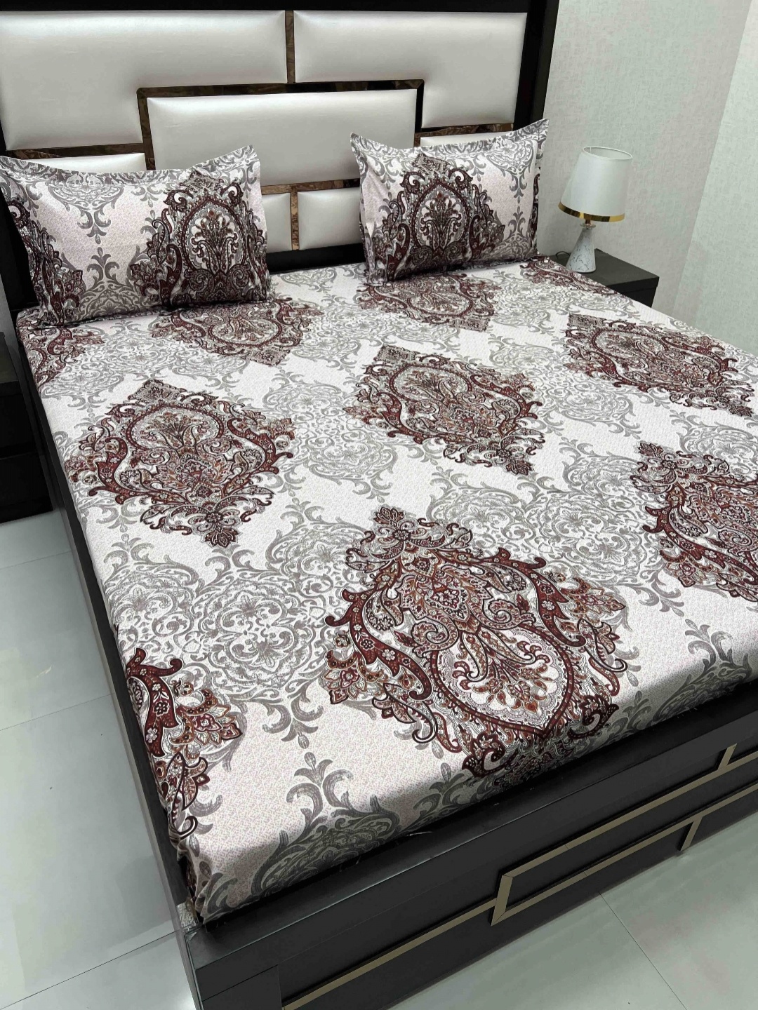 Pure Decor Amulya Maroon Ethnic Motifs Microfiber 330 TC Queen Bedsheet & 2 Pillow Covers
Pure Decor Amulya Maroon Ethnic Motifs Microfiber 330 TC Queen Bedsheet & 2 Pillow Covers