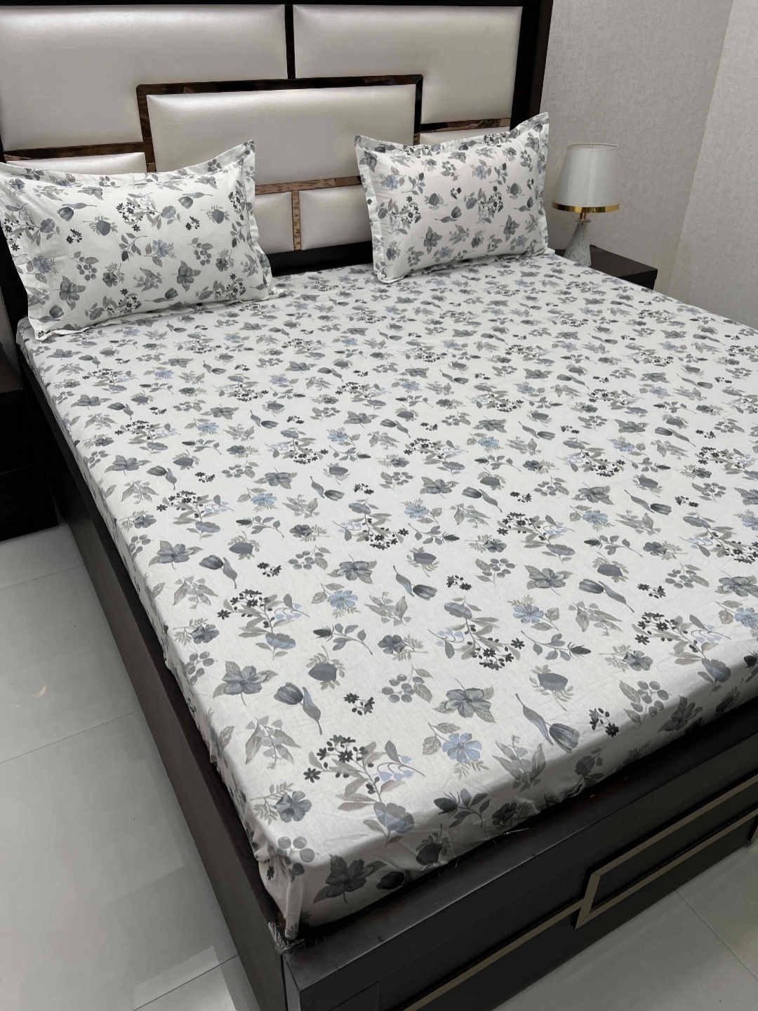 Pure Decor Sapphire White Floral Printed Pure Cotton 350TC King Bedsheet & 2 Pillow Covers
Pure Decor Sapphire White Floral Printed Pure Cotton 350TC King Bedsheet & 2 Pillow Covers