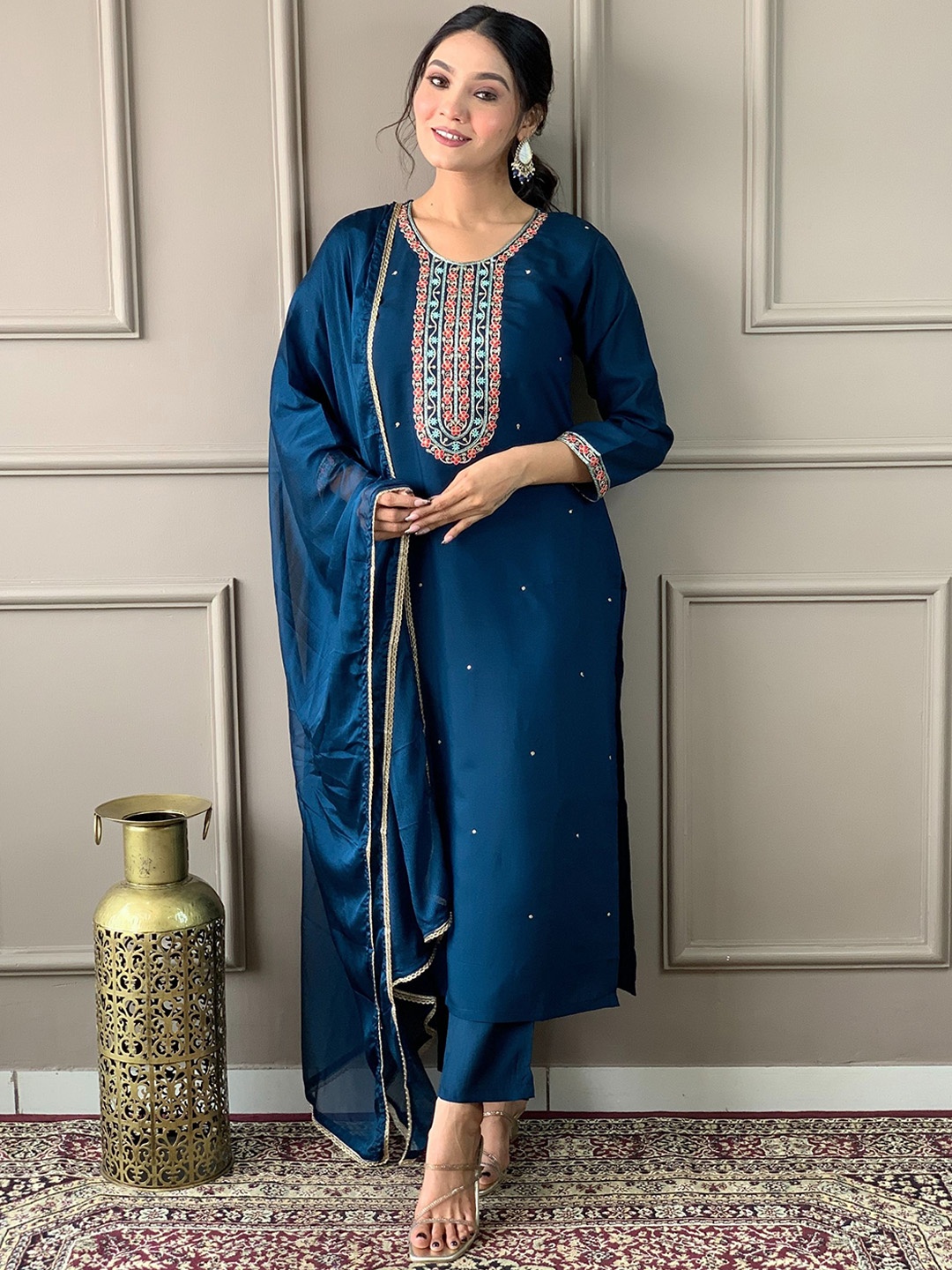 NIZA FASHION Ethnic Motifs Yoke Desig Chanderi Silk Straight Kurta with Trousers & Dupatta, Blue
NIZA FASHION Ethnic Motifs Yoke Desig Chanderi Silk Straight Kurta with Trousers & Dupatta, Blue