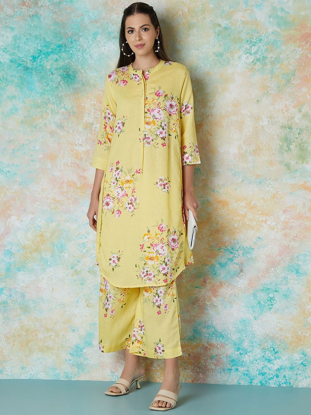 Melange by Lifestyle Floral Printed Mandarin Collar Straight Kurta with Pyjama, Yellow
Melange by Lifestyle Floral Printed Mandarin Collar Straight Kurta with Pyjama, Yellow