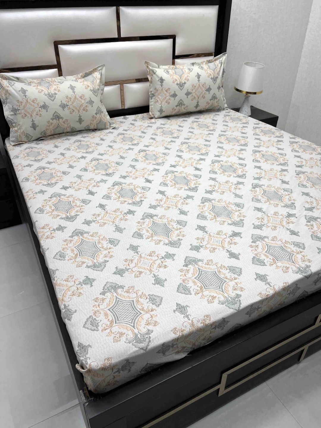 Pure Decor Ruby Grey Printed 300 TC Pure Cotton Fitted King Bedsheet with 2 Pillow Covers
Pure Decor Ruby Grey Printed 300 TC Pure Cotton Fitted King Bedsheet with 2 Pillow Covers