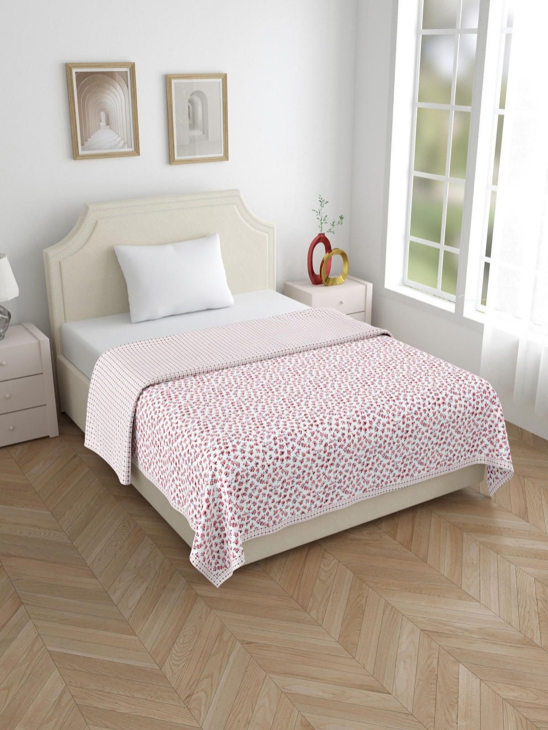 Salona Bichona Mystic Pink & White Floral AC Room 150 GSM Cotton Flannel Single Bed Dohar
Salona Bichona Mystic Pink & White Floral AC Room 150 GSM Cotton Flannel Single Bed Dohar