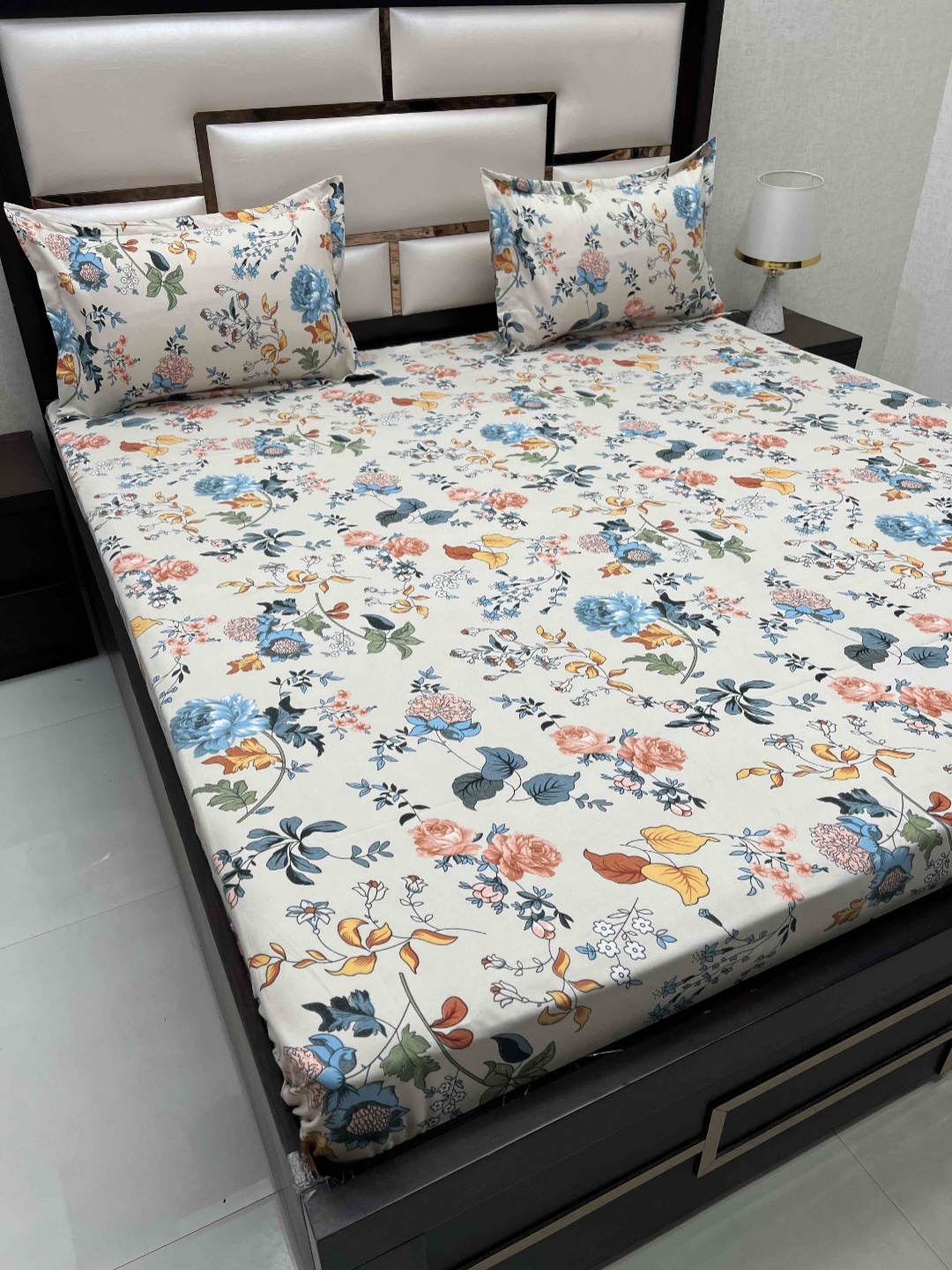 Pure Decor Queen Size Double Bed Bedsheet With 2 Pillow Covers 90in X 100in,228cm X 254cms, White
Pure Decor Queen Size Double Bed Bedsheet With 2 Pillow Covers 90in X 100in,228cm X 254cms, White