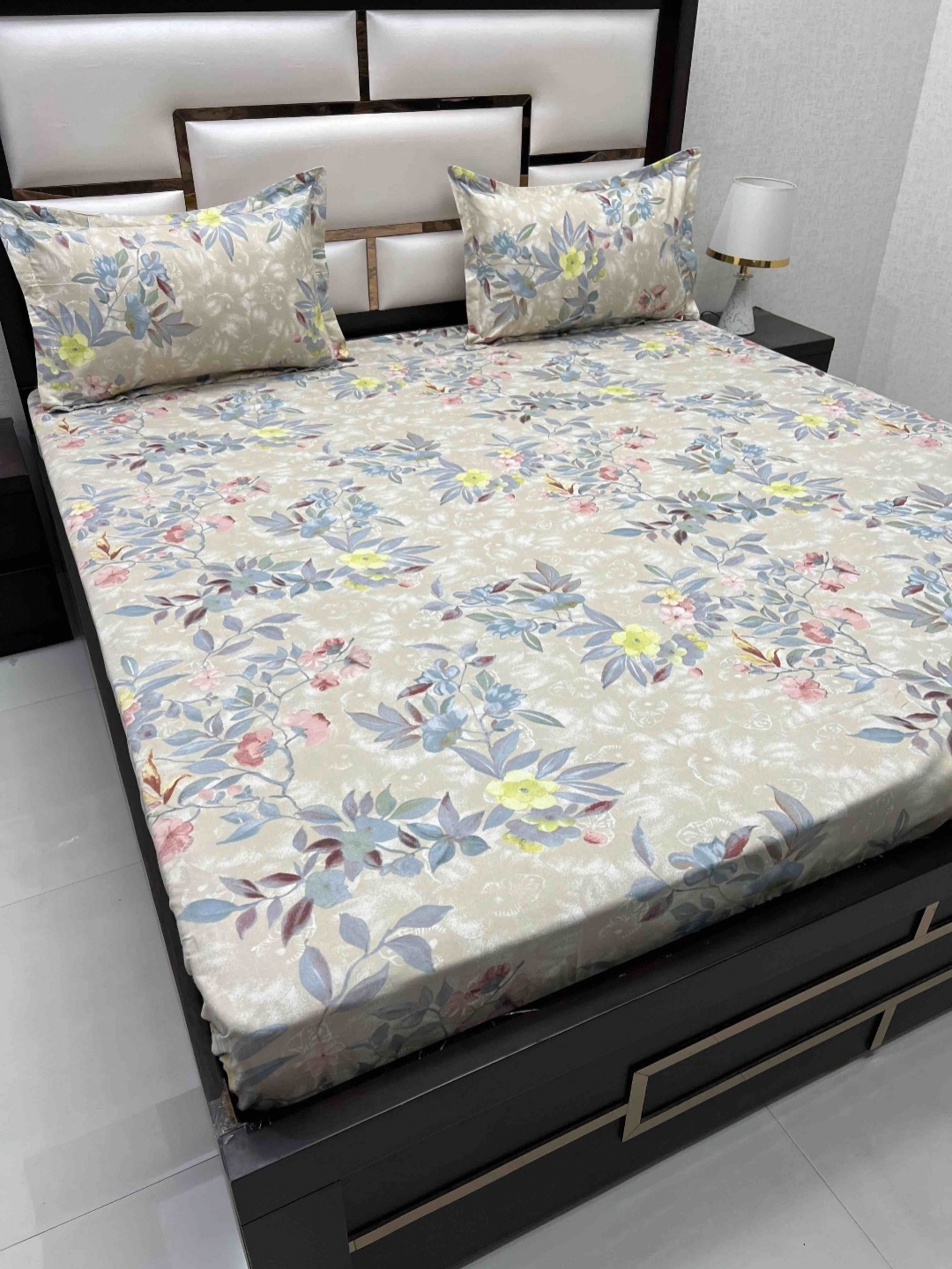 Pure Decor Grey & Yellow Floral Pure Cotton 210 TC Queen Bedsheet with 2 Pillow Covers
Pure Decor Grey & Yellow Floral Pure Cotton 210 TC Queen Bedsheet with 2 Pillow Covers