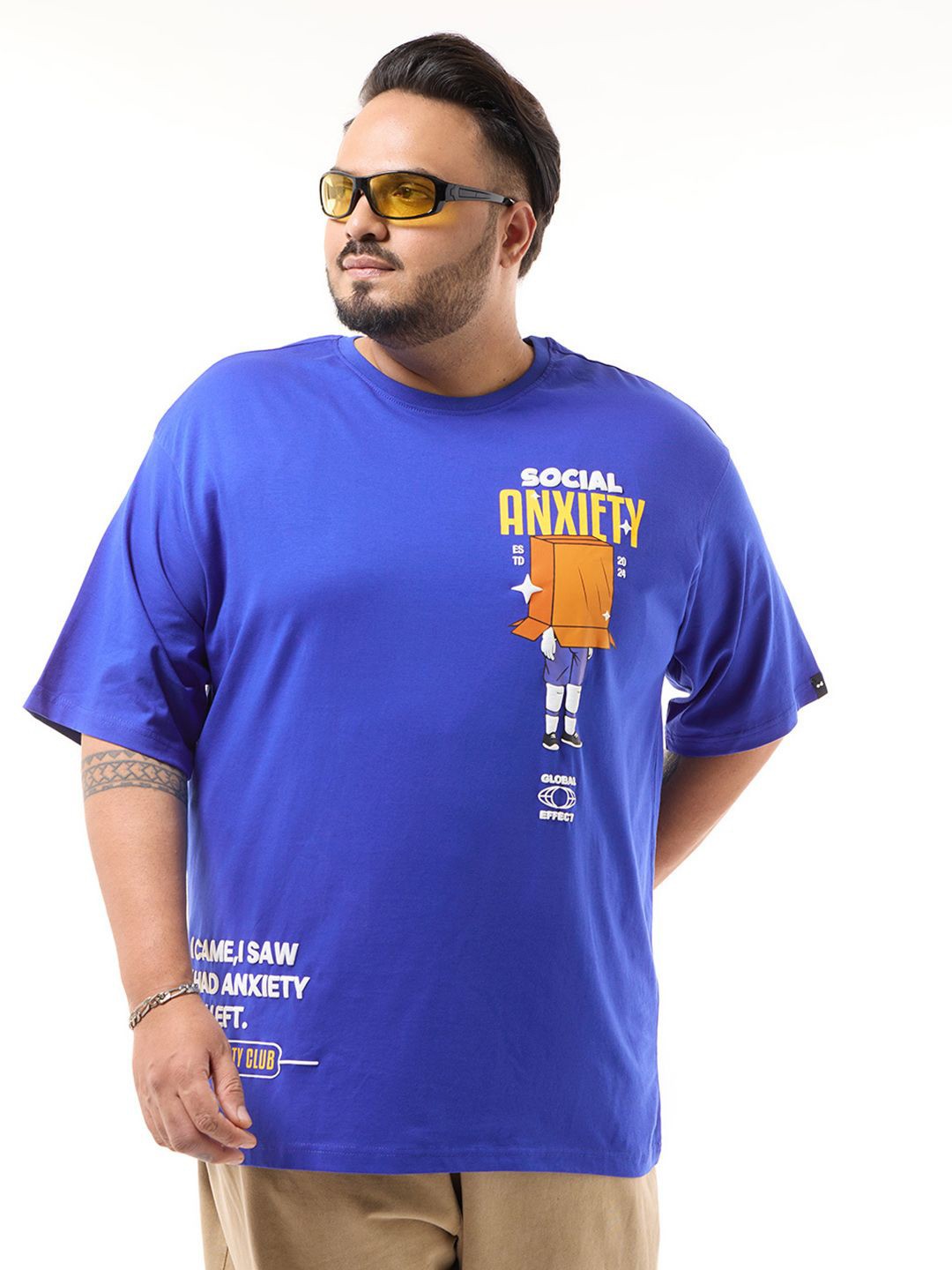 Bewakoof Plus Graphic Printed Drop-Shoulder Sleeves Pure Cotton Oversized T-shirt, Blue
Bewakoof Plus Graphic Printed Drop-Shoulder Sleeves Pure Cotton Oversized T-shirt, Blue
