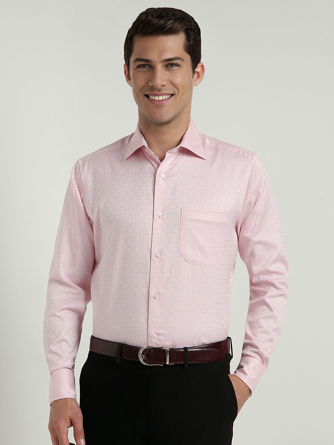 Allen Solly Sport Men Classic Spread Collar Geometric Printed Cotton Formal Shirt, Pink
Allen Solly Sport Men Classic Spread Collar Geometric Printed Cotton Formal Shirt, Pink