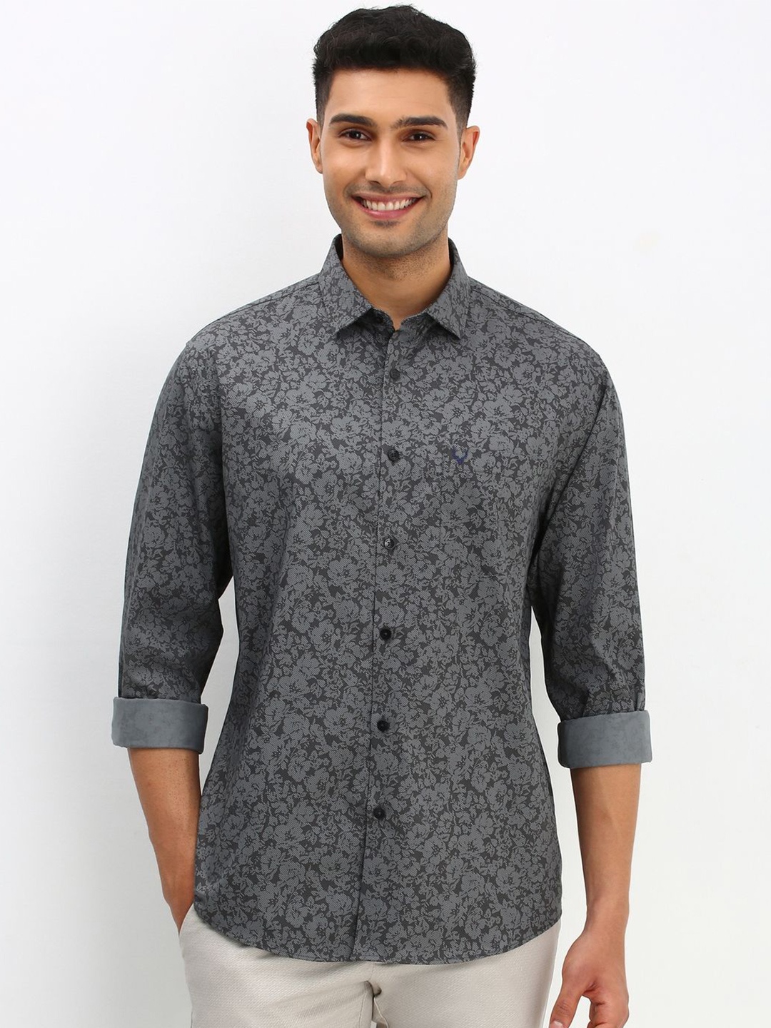 Allen Solly Men Spread Collar Floral Printed Cotton Slim Fit Casual Shirt, Grey
Allen Solly Men Spread Collar Floral Printed Cotton Slim Fit Casual Shirt, Grey