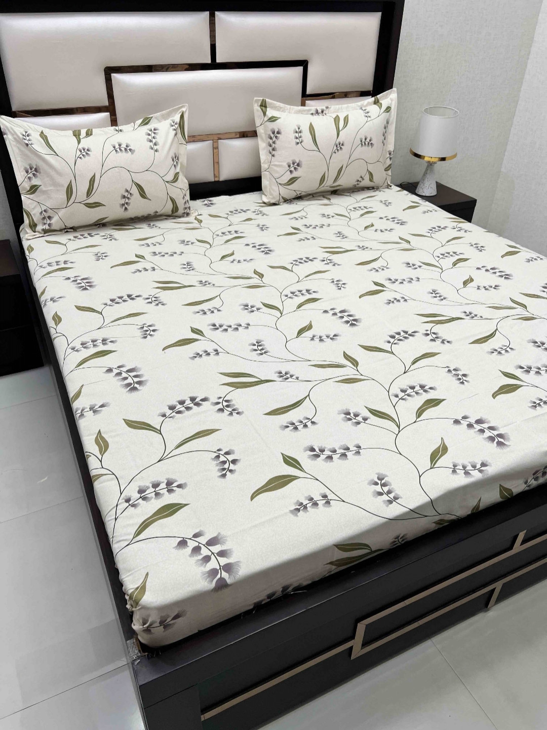 Pure Decor Amulya Cream-Coloured Floral Printed 350 TC Queen Bedsheet With 2 Pillow Covers
Pure Decor Amulya Cream-Coloured Floral Printed 350 TC Queen Bedsheet With 2 Pillow Covers
