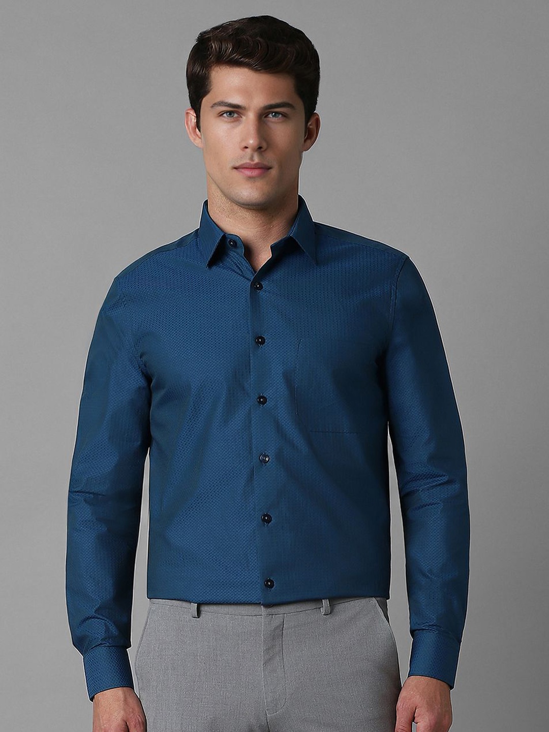 Louis Philippe Men Spread Collar Geometric Printed Cotton Slim Fit Formal Shirt, Navy blue
Louis Philippe Men Spread Collar Geometric Printed Cotton Slim Fit Formal Shirt, Navy blue