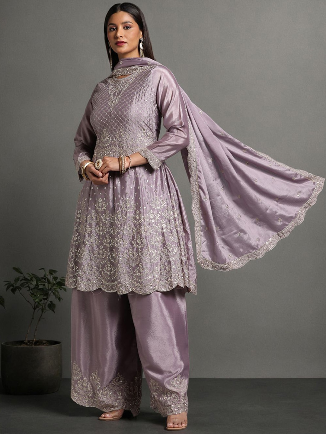 Miss Ethnik Ethnic Motifs Embroidered Sequinned A-Line Kurta with Palazzos & Dupatta, Purple
Miss Ethnik Ethnic Motifs Embroidered Sequinned A-Line Kurta with Palazzos & Dupatta, Purple