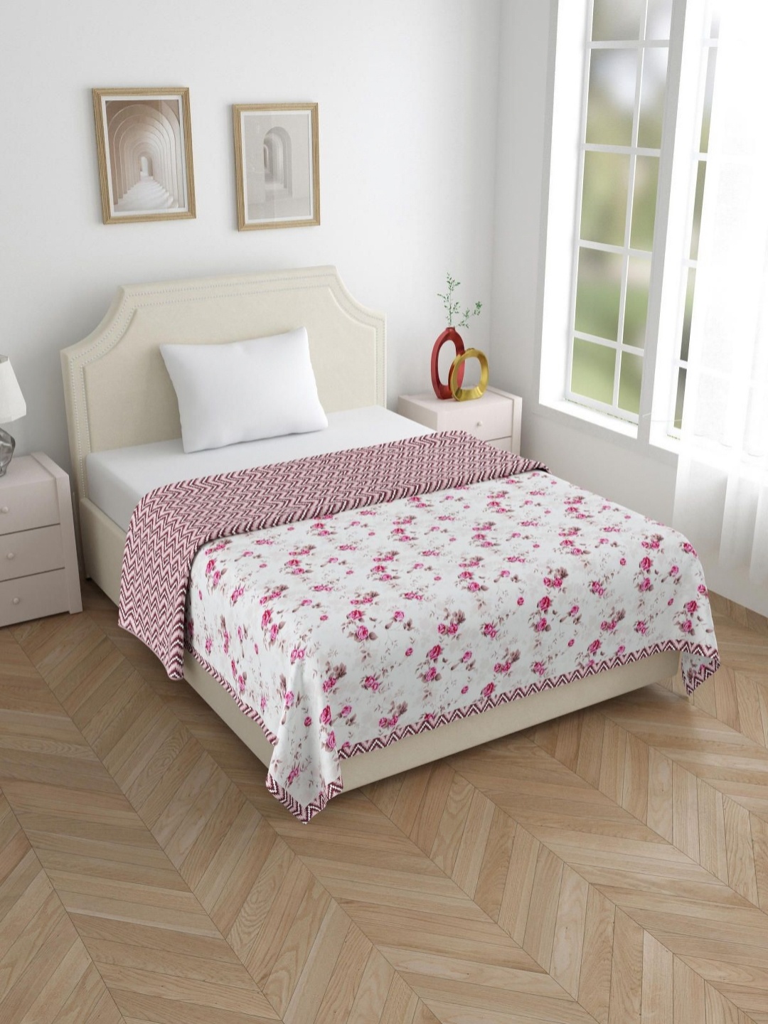 Salona Bichona Mystic Pink & White Floral AC Room 150 GSM Cotton Flannel Single Bed Dohar
Salona Bichona Mystic Pink & White Floral AC Room 150 GSM Cotton Flannel Single Bed Dohar