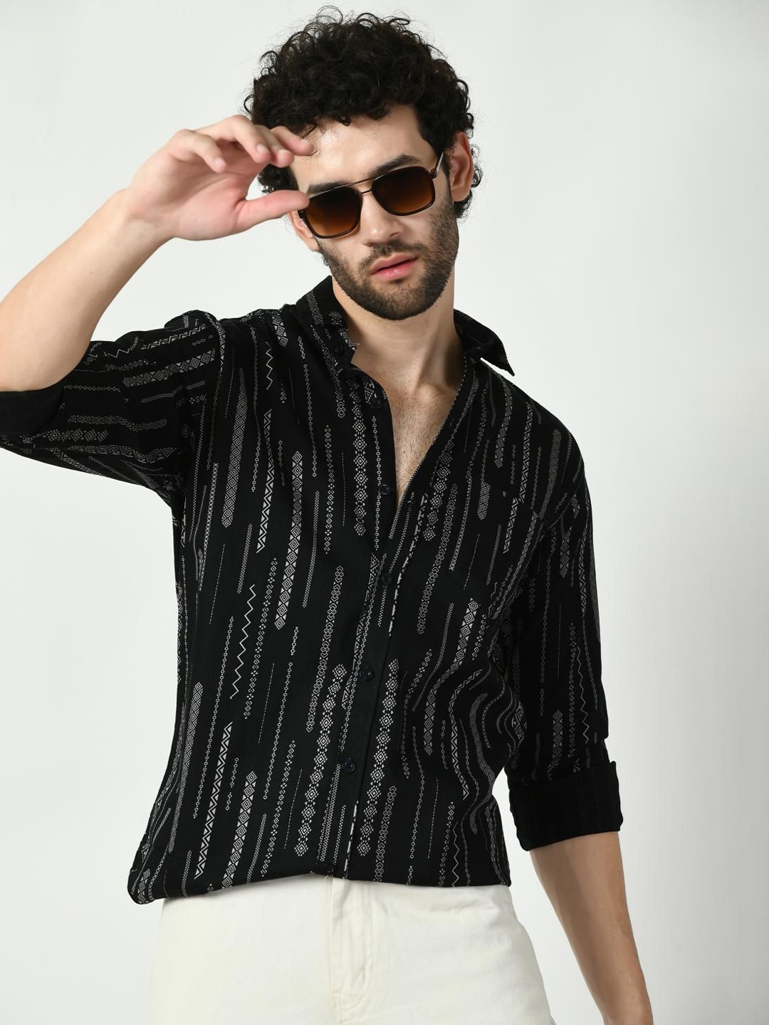 PEBCO Men Classic Spread Collar Abstract Printed Cotton Slim Fit Casual Shirt, Black
PEBCO Men Classic Spread Collar Abstract Printed Cotton Slim Fit Casual Shirt, Black