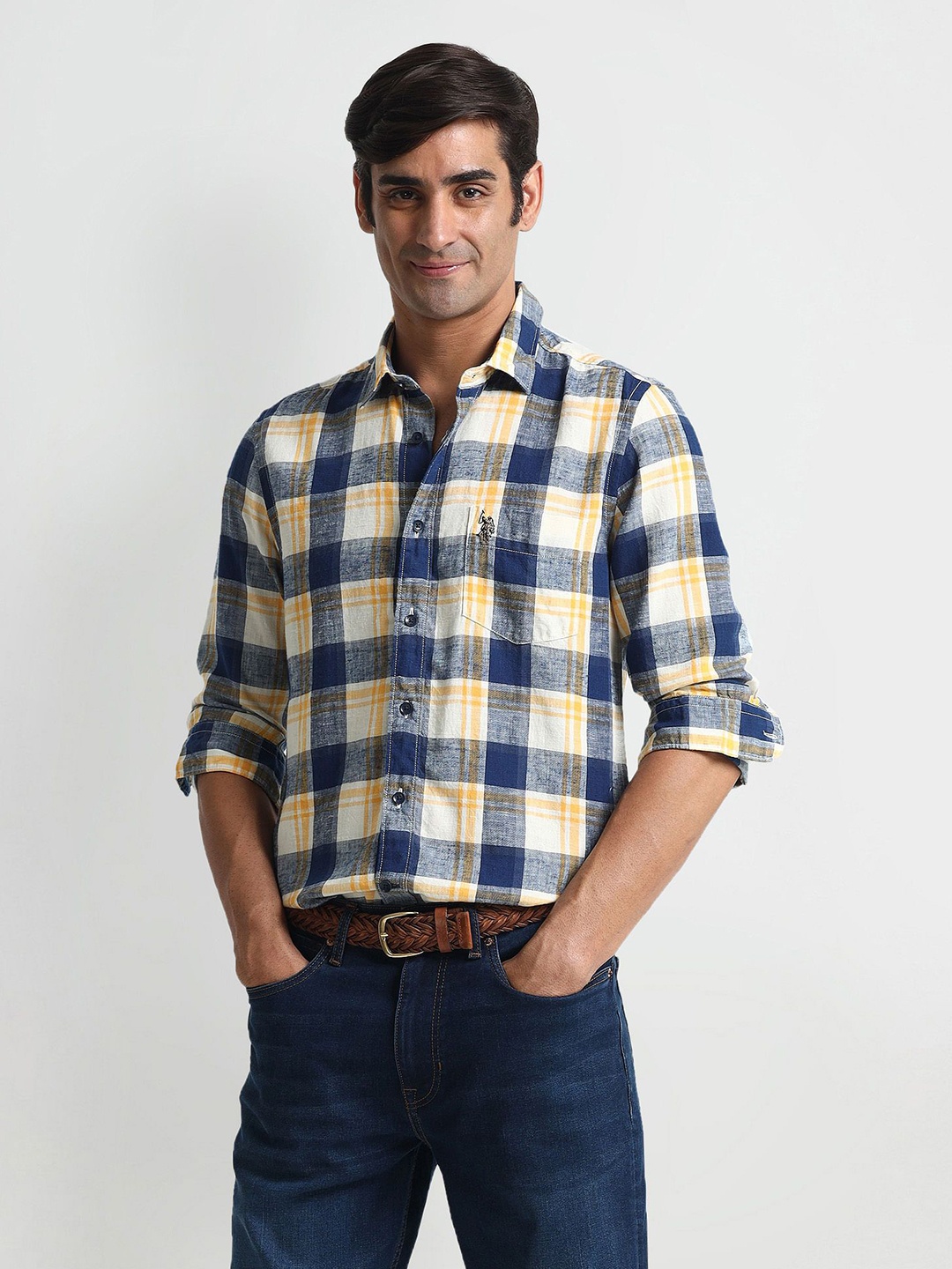 U.S. Polo Assn. Denim Co. Men Cutaway Collar Tartan Checked Cotton Slim Fit Casual Shirt, Blue
U.S. Polo Assn. Denim Co. Men Cutaway Collar Tartan Checked Cotton Slim Fit Casual Shirt, Blue