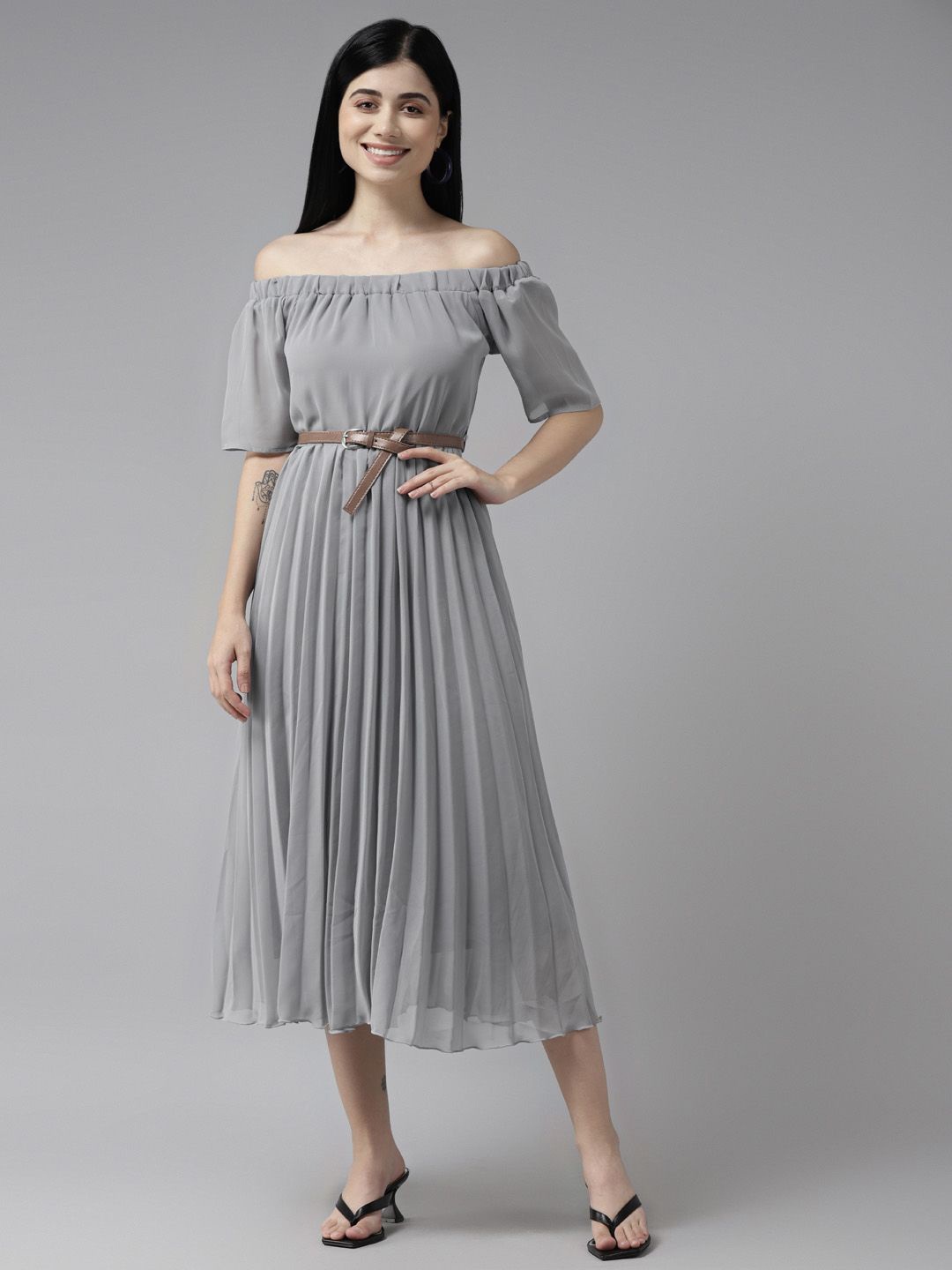 BAESD Off-Shoulder Georgette Accordian Pleated Fit & Flare Midi Dress with Belt, Grey
BAESD Off-Shoulder Georgette Accordian Pleated Fit & Flare Midi Dress with Belt, Grey