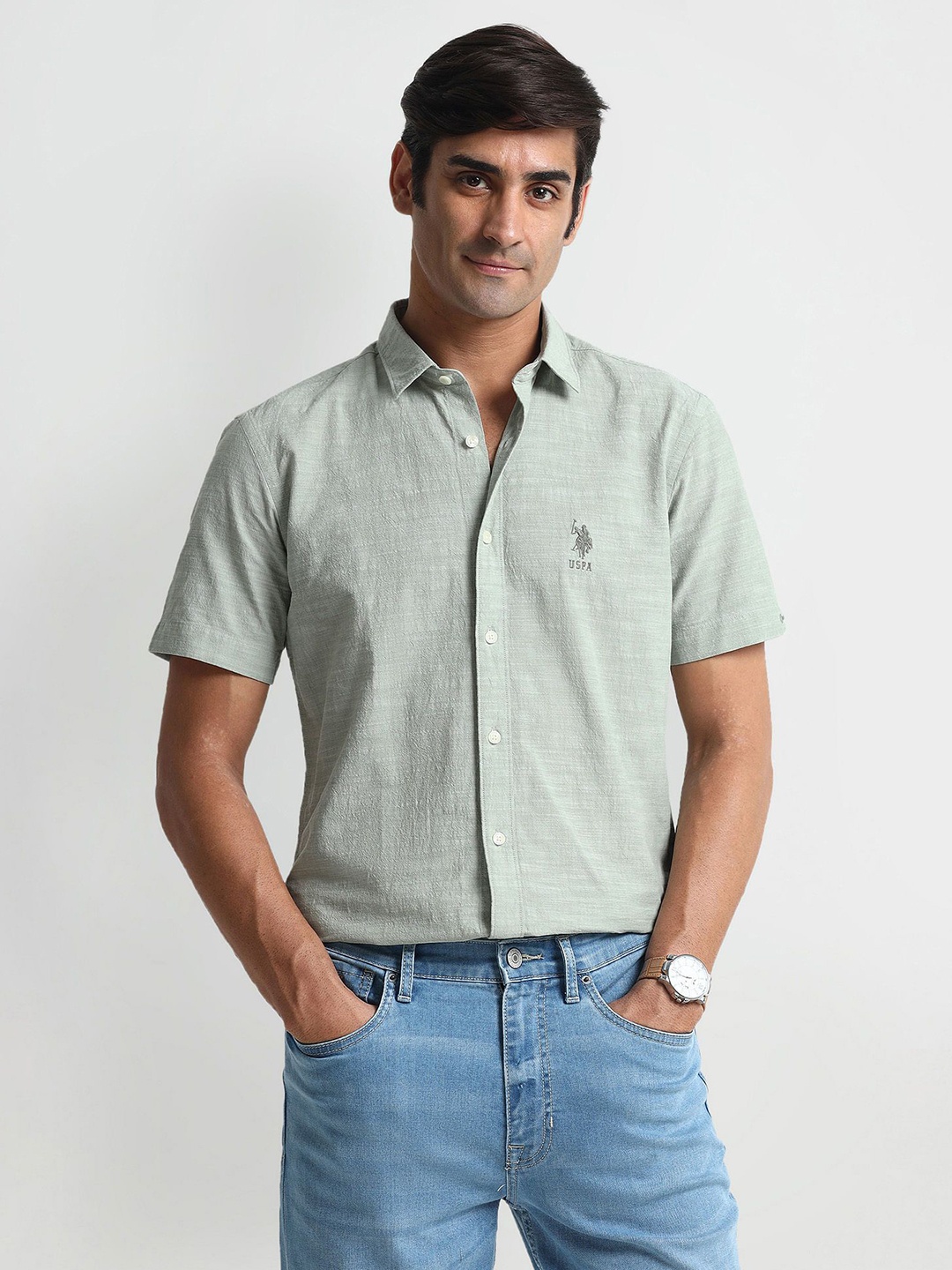 U.S. Polo Assn. Denim Co. Men Cutaway Collar Solid Cotton Slim Fit Casual Shirt, Green
U.S. Polo Assn. Denim Co. Men Cutaway Collar Solid Cotton Slim Fit Casual Shirt, Green