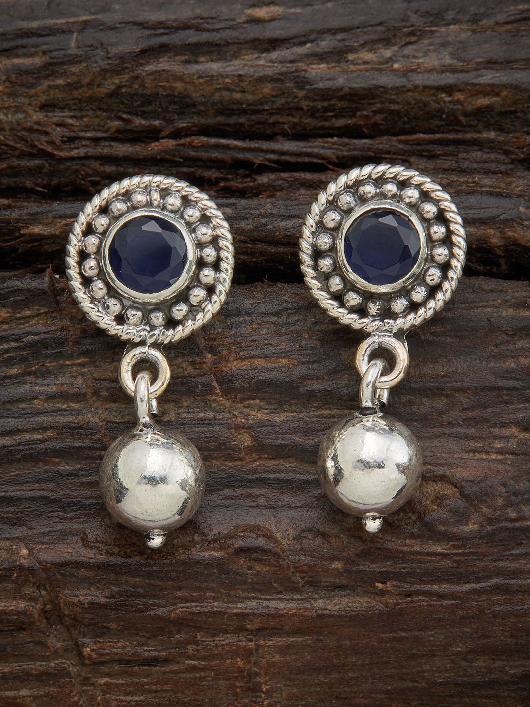 Kushal's Fashion Jewellery 92.5 Pure Silver Rhodium-Plated Stones Studded Drop Earrings
Kushal's Fashion Jewellery 92.5 Pure Silver Rhodium-Plated Stones Studded Drop Earrings