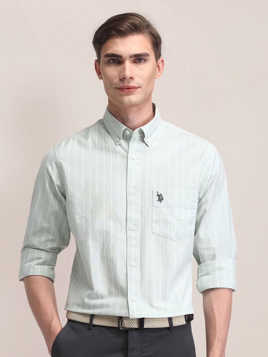 U.S. Polo Assn. Men Classic Cutaway Collar Vertical Striped Cotton Formal Shirt, Grey
U.S. Polo Assn. Men Classic Cutaway Collar Vertical Striped Cotton Formal Shirt, Grey