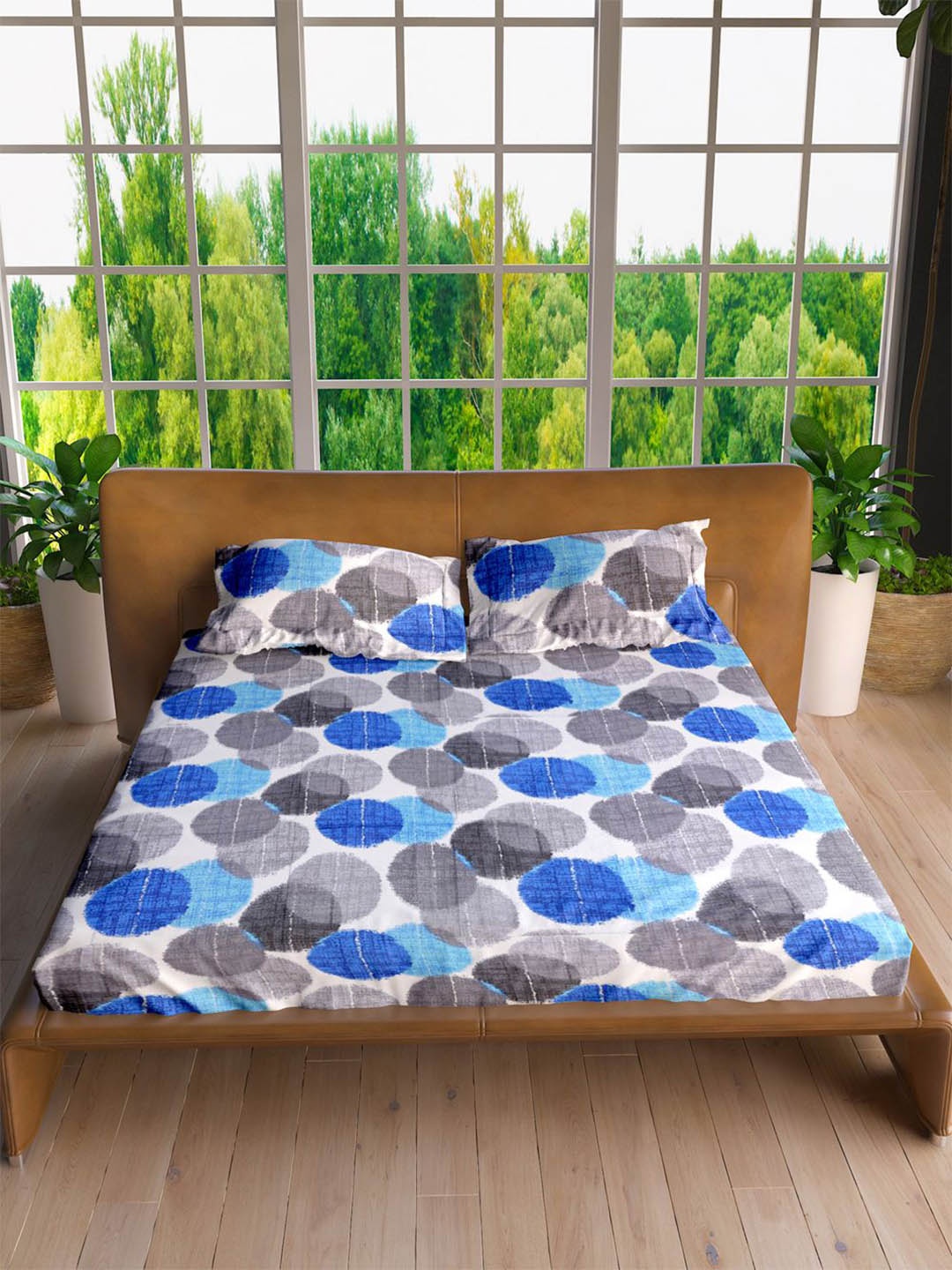 LABHAM Blue & White Geometric Printed Pure Cotton Double King Bedsheet & 2 Pillow Covers
LABHAM Blue & White Geometric Printed Pure Cotton Double King Bedsheet & 2 Pillow Covers
