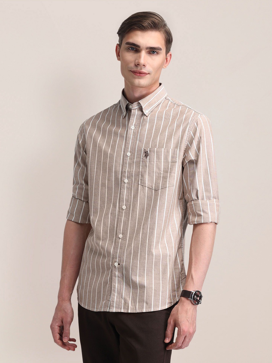 U.S. Polo Assn. Men Classic Cutaway Collar Vertical Striped Cotton Formal Shirt, Brown
U.S. Polo Assn. Men Classic Cutaway Collar Vertical Striped Cotton Formal Shirt, Brown