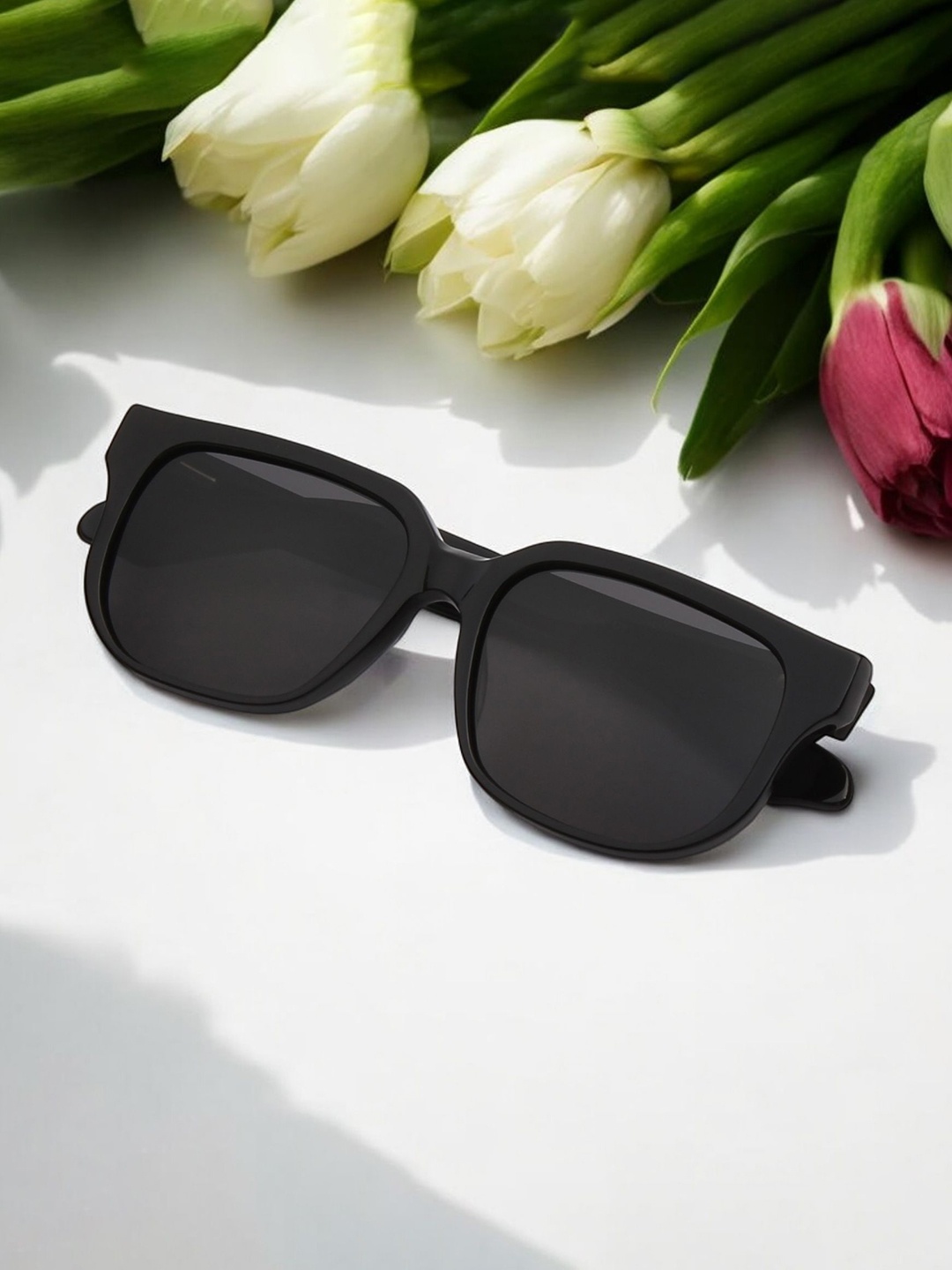 Ted Smith Unisex Rectangle Polarised UV Protected Lens Sunglasses SUN-GALEO_C1-BLACK
Ted Smith Unisex Rectangle Polarised UV Protected Lens Sunglasses SUN-GALEO_C1-BLACK