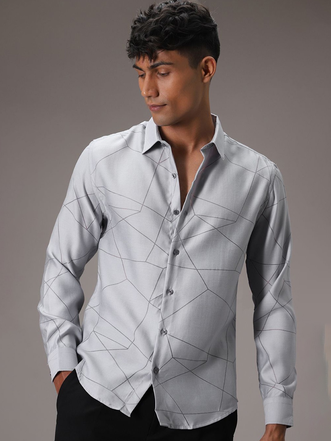 Banana Club Men Classic Slim Fit Windowpane Checks Opaque Checked Casual Shirt, Grey
Banana Club Men Classic Slim Fit Windowpane Checks Opaque Checked Casual Shirt, Grey
