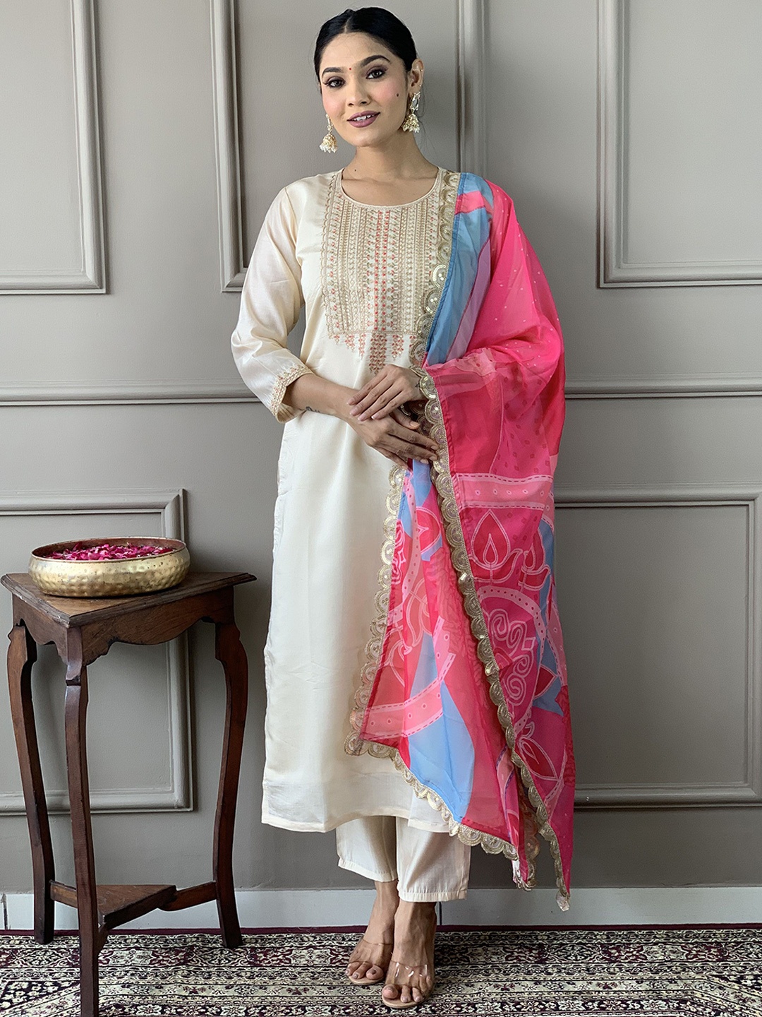 KALINI Floral Yoke Design Sequinned Chanderi Silk Straight Kurta With Trouser & Dupatta, Cream
KALINI Floral Yoke Design Sequinned Chanderi Silk Straight Kurta With Trouser & Dupatta, Cream