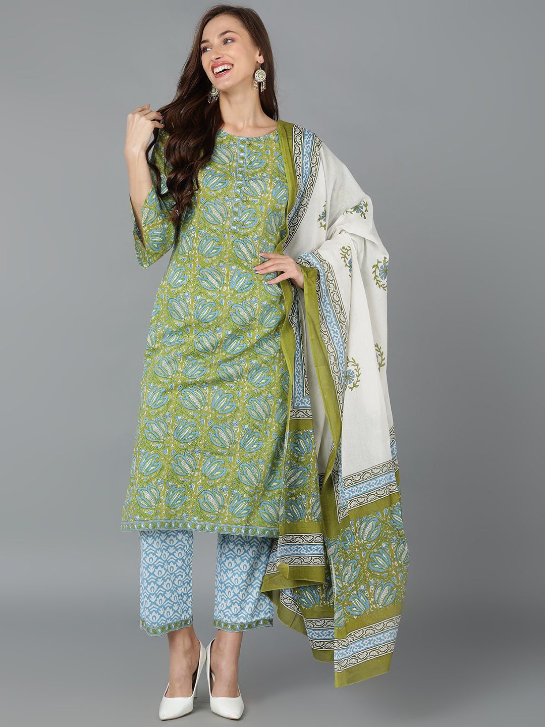 AHIKA Green & Blue Floral Printed Bell Sleeves Pure Cotton Kurta with Trouser & Dupatta
AHIKA Green & Blue Floral Printed Bell Sleeves Pure Cotton Kurta with Trouser & Dupatta