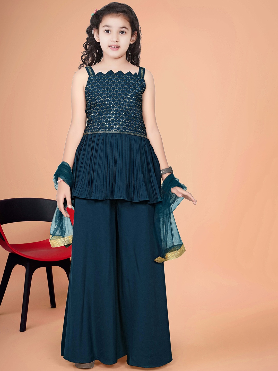 UFB Girls Ethnic Motifs Embroidered Pleated Sequinned A-Line Kurti With Palazzos & Dupatta, Blue
UFB Girls Ethnic Motifs Embroidered Pleated Sequinned A-Line Kurti With Palazzos & Dupatta, Blue